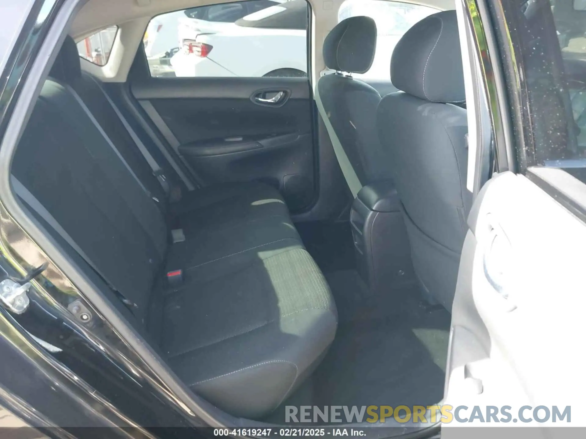 8 fotografías del automóvil dañado 3N1AB7AP3KY301246 NISSAN SENTRA 2019