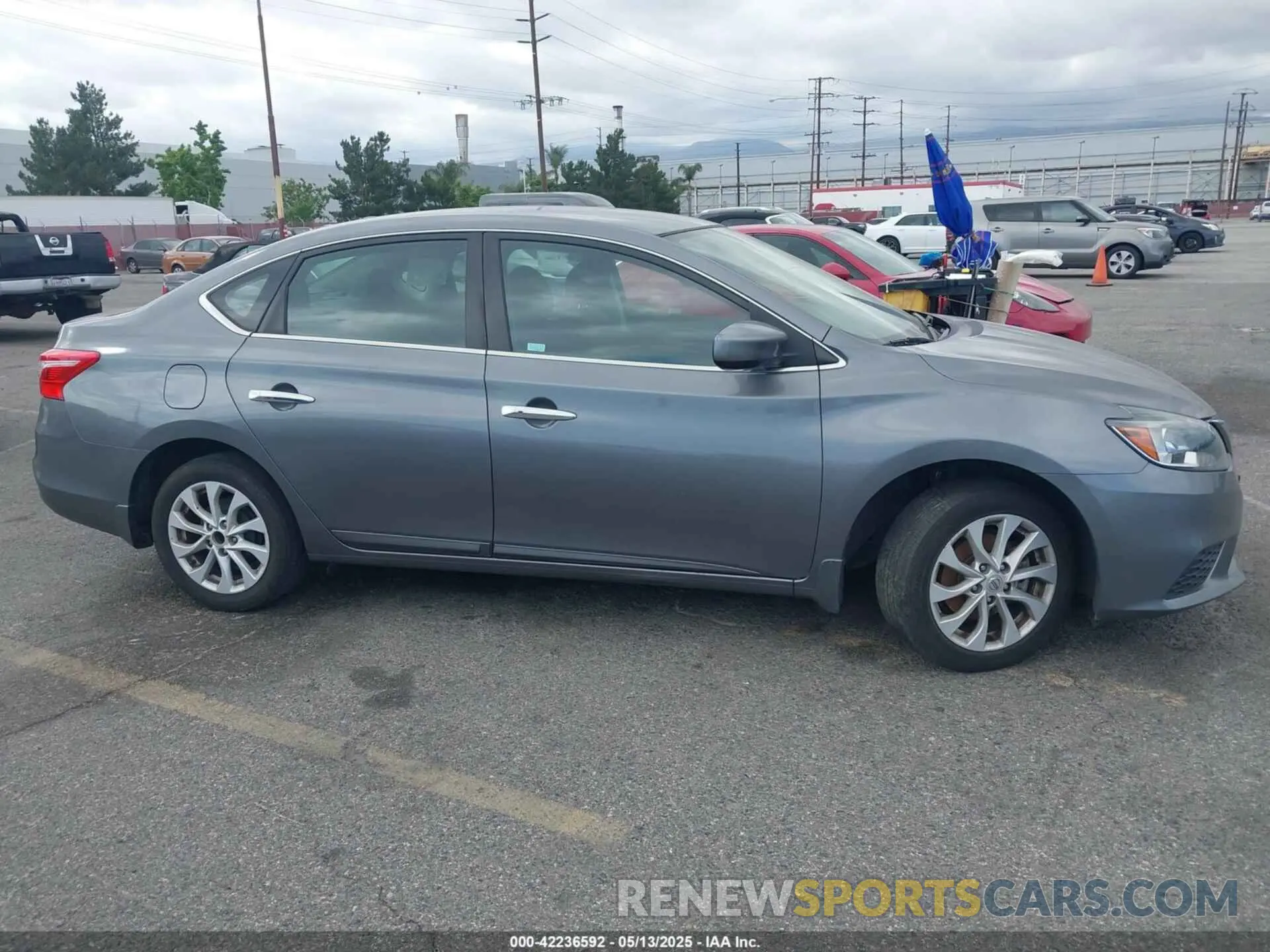 13 fotografías del automóvil dañado 3N1AB7AP3KY327751 NISSAN SENTRA 2019