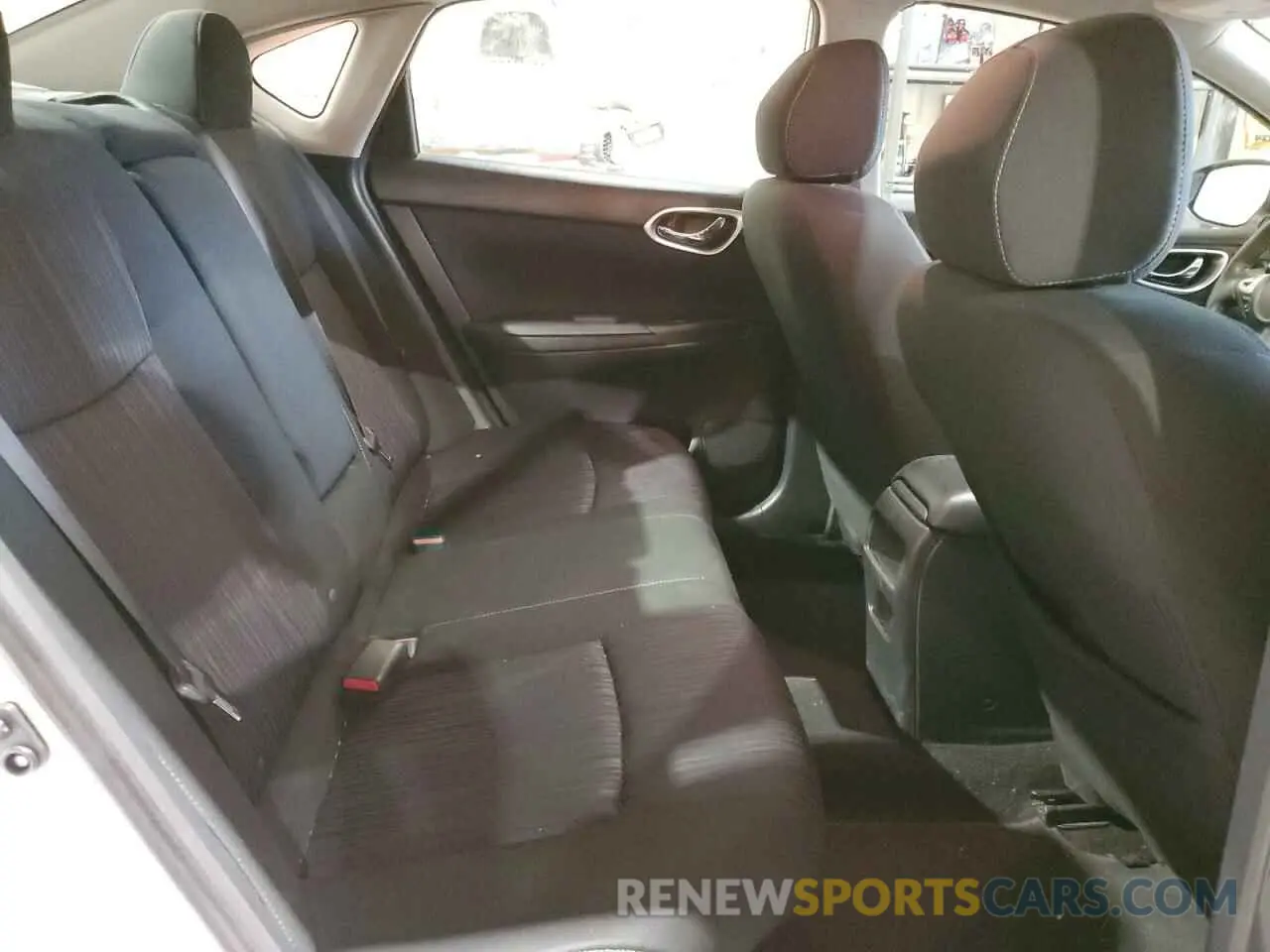 10 fotografías del automóvil dañado 3N1AB7AP3KY339396 NISSAN SENTRA 2019