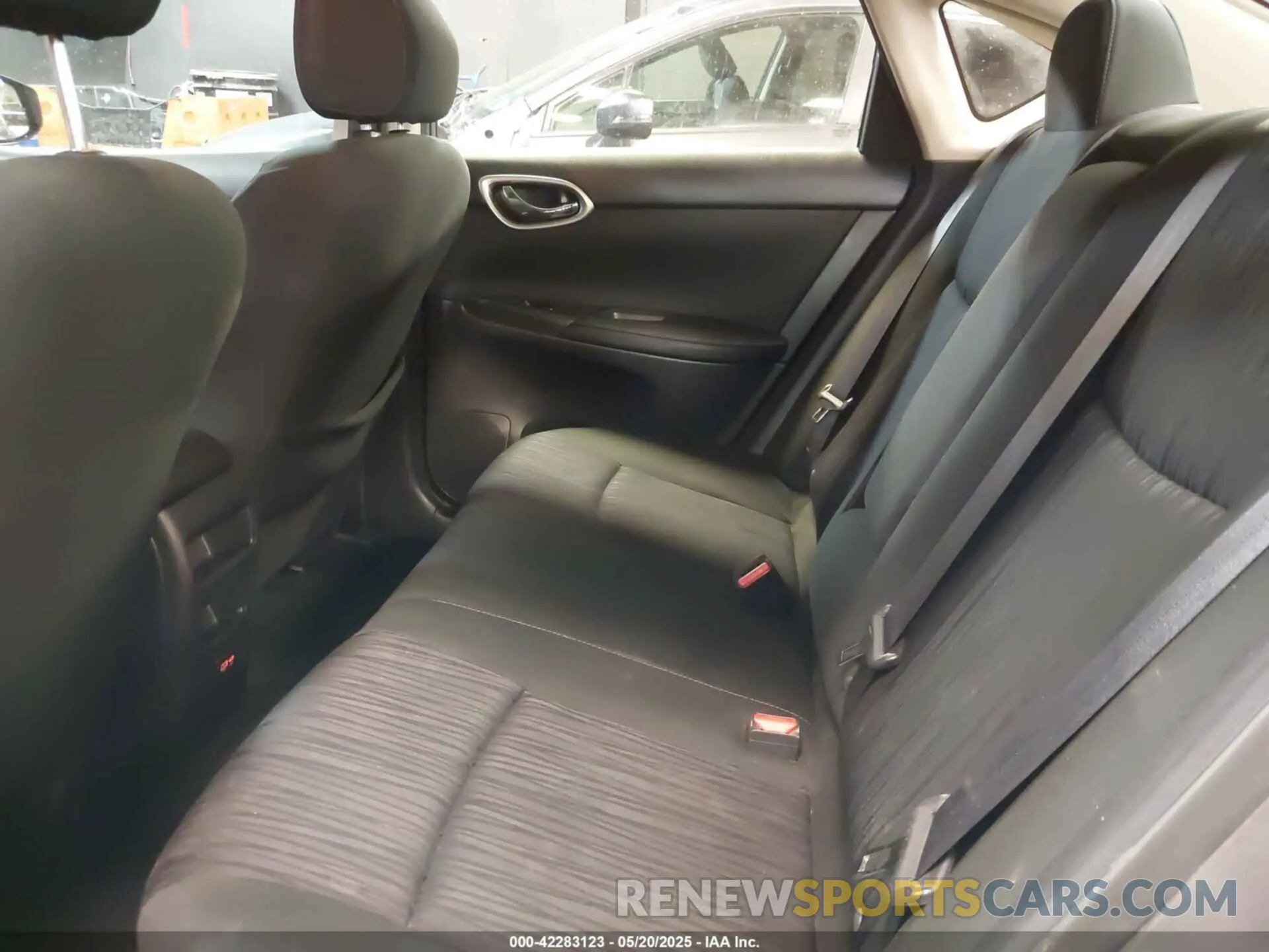 8 fotografías del automóvil dañado 3N1AB7AP3KY368736 NISSAN SENTRA 2019