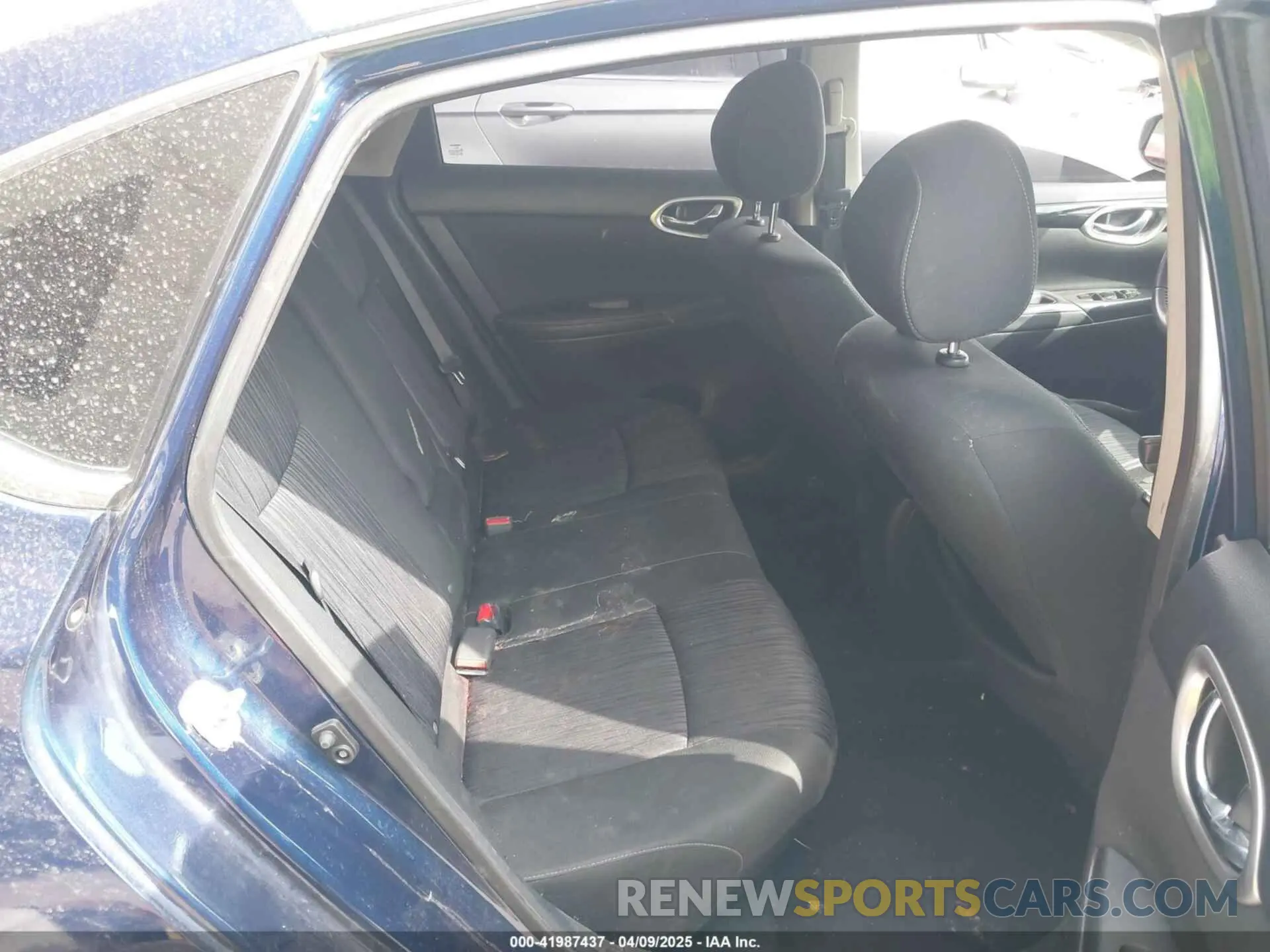 8 fotografías del automóvil dañado 3N1AB7AP3KY415201 NISSAN SENTRA 2019