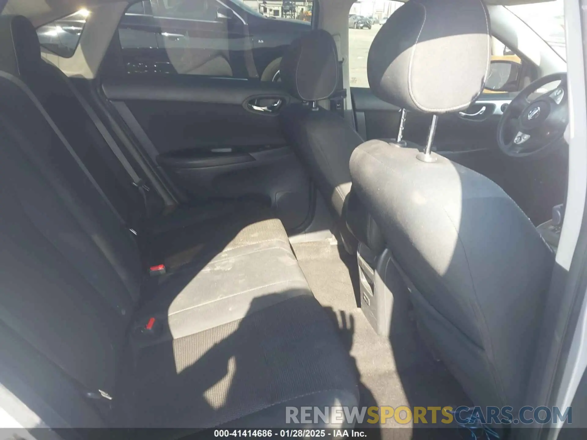 8 fotografías del automóvil dañado 3N1AB7AP3KY421189 NISSAN SENTRA 2019
