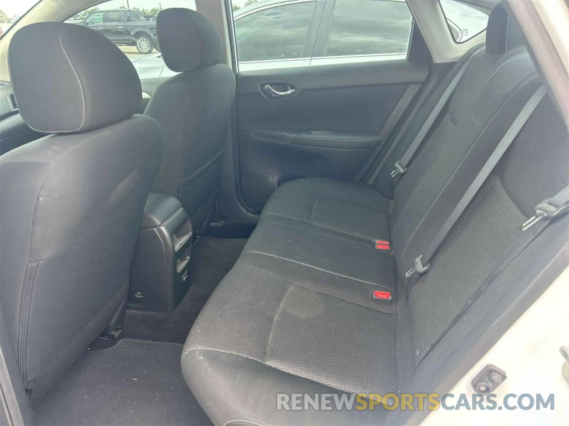 6 fotografías del automóvil dañado 3N1AB7AP3KY421242 NISSAN SENTRA 2019
