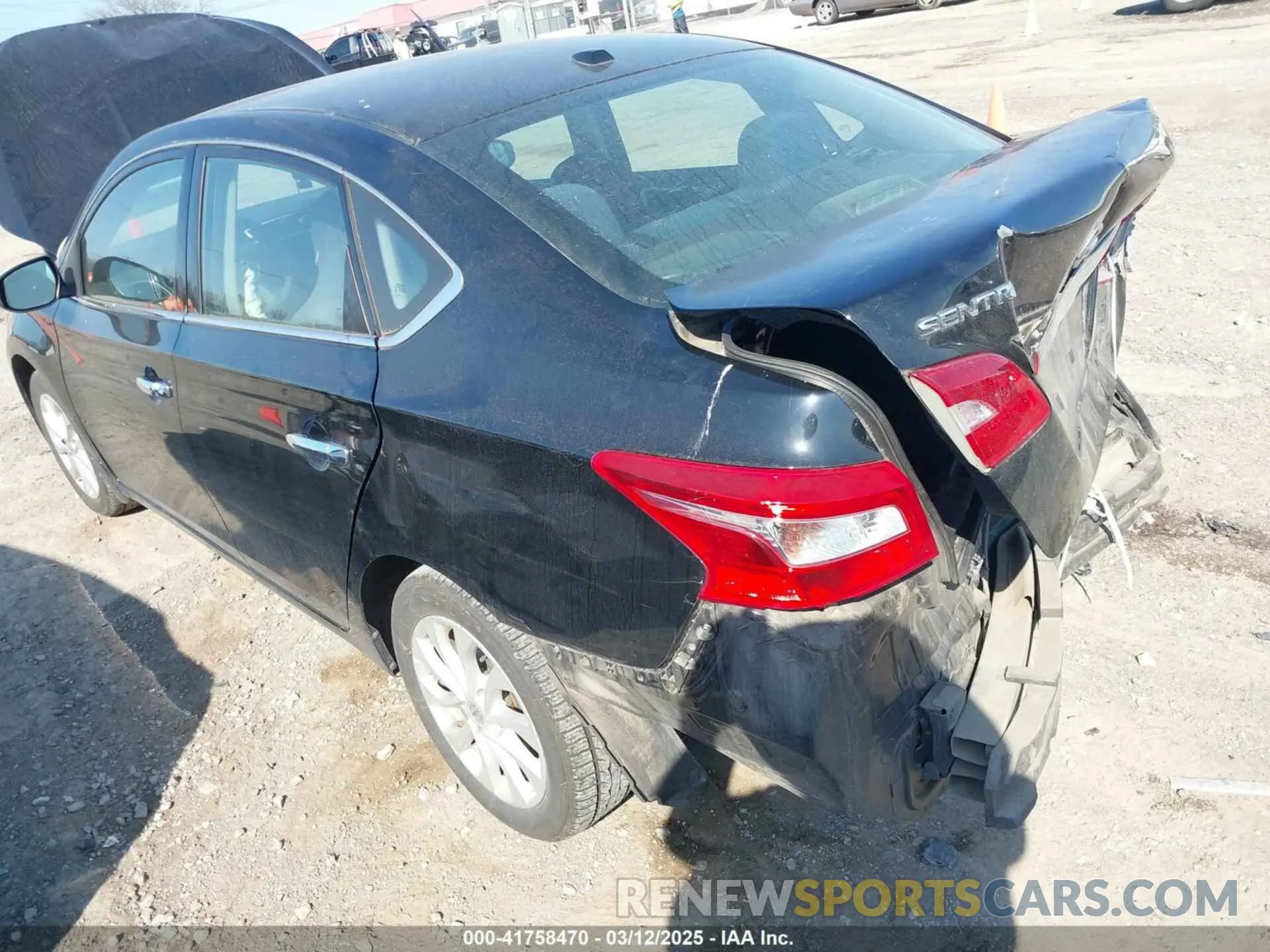 3 fotografías del automóvil dañado 3N1AB7AP3KY454418 NISSAN SENTRA 2019