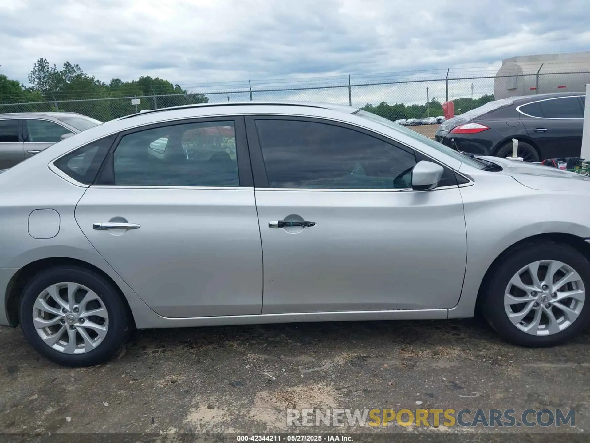 13 fotografías del automóvil dañado 3N1AB7AP4KL620149 NISSAN SENTRA 2019