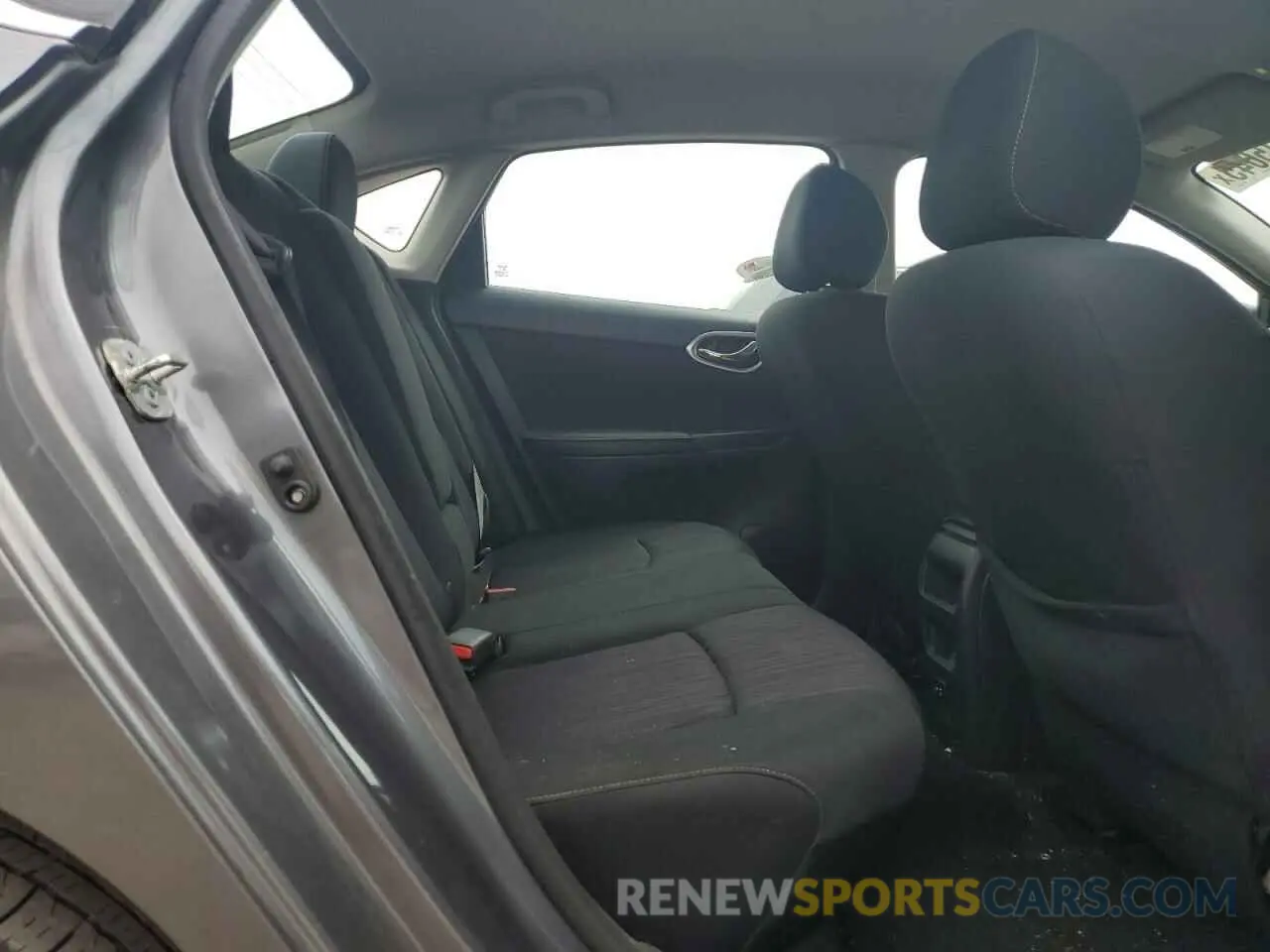 10 fotografías del automóvil dañado 3N1AB7AP4KL626436 NISSAN SENTRA 2019