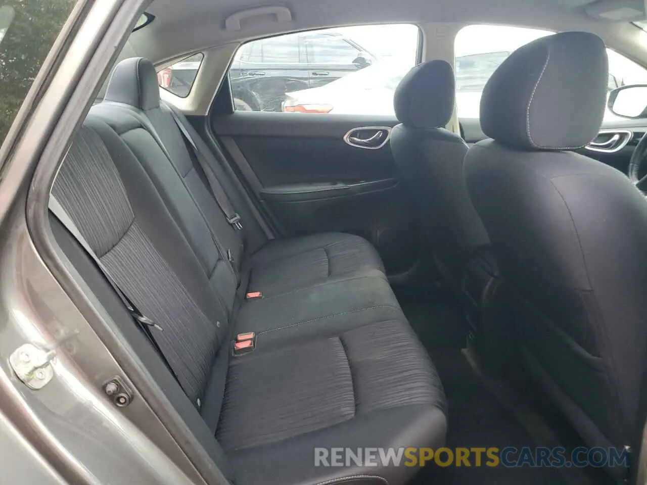 10 fotografías del automóvil dañado 3N1AB7AP4KY246712 NISSAN SENTRA 2019