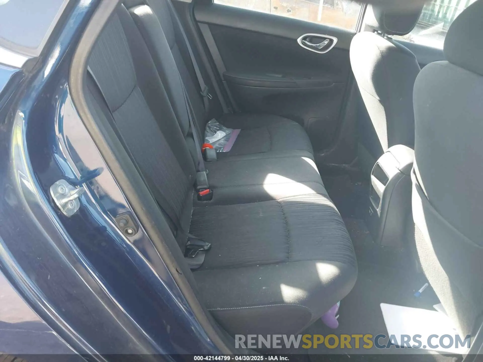 8 fotografías del automóvil dañado 3N1AB7AP4KY259699 NISSAN SENTRA 2019