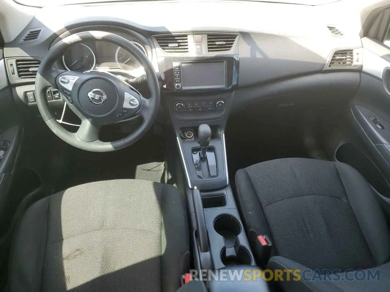 8 fotografías del automóvil dañado 3N1AB7AP4KY274574 NISSAN SENTRA 2019