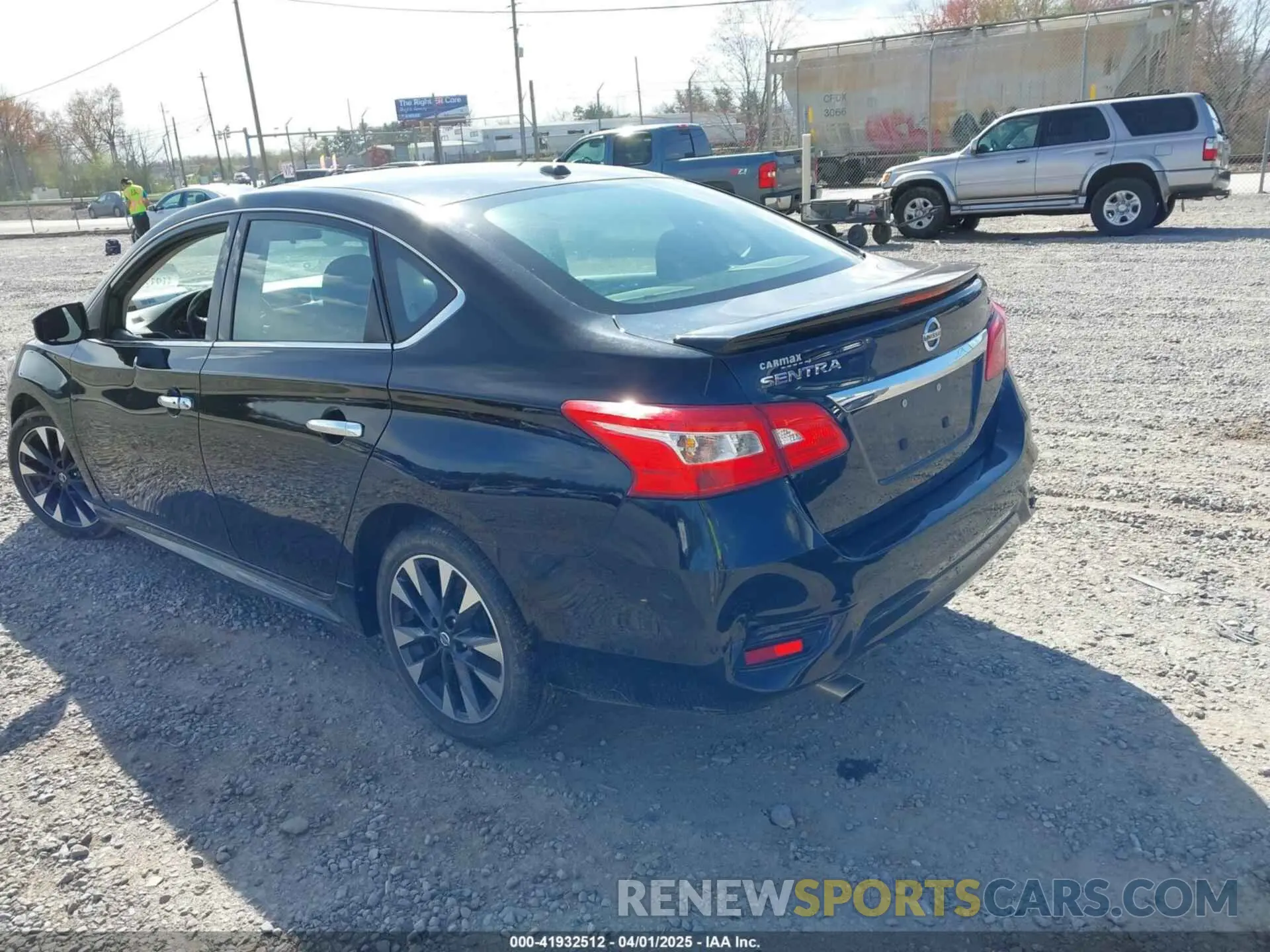 3 fotografías del automóvil dañado 3N1AB7AP4KY339553 NISSAN SENTRA 2019
