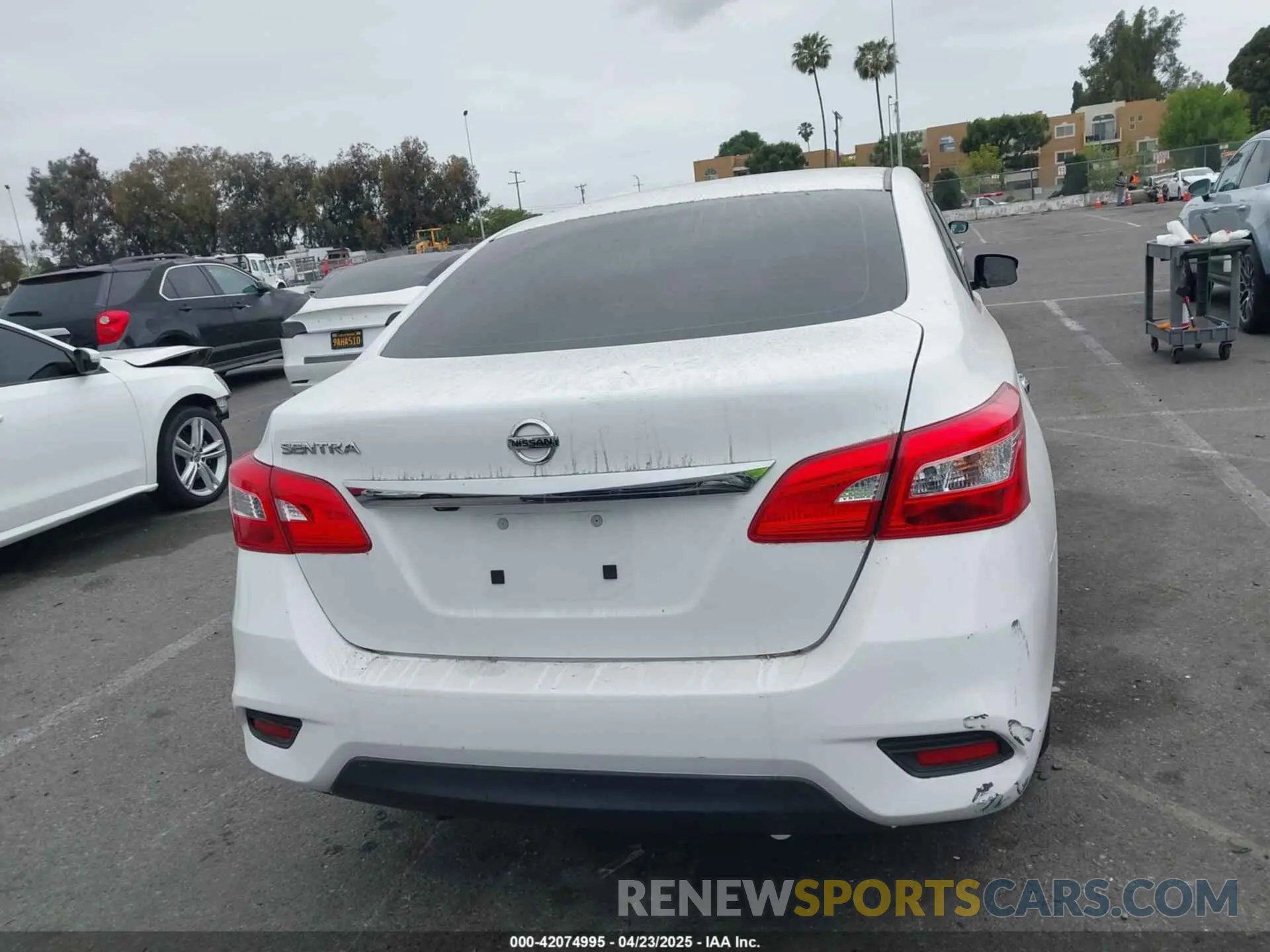 16 fotografías del automóvil dañado 3N1AB7AP4KY345191 NISSAN SENTRA 2019