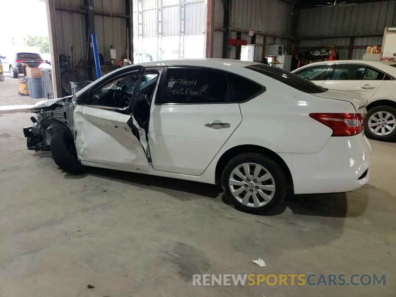 2 fotografías del automóvil dañado 3N1AB7AP4KY359141 NISSAN SENTRA 2019