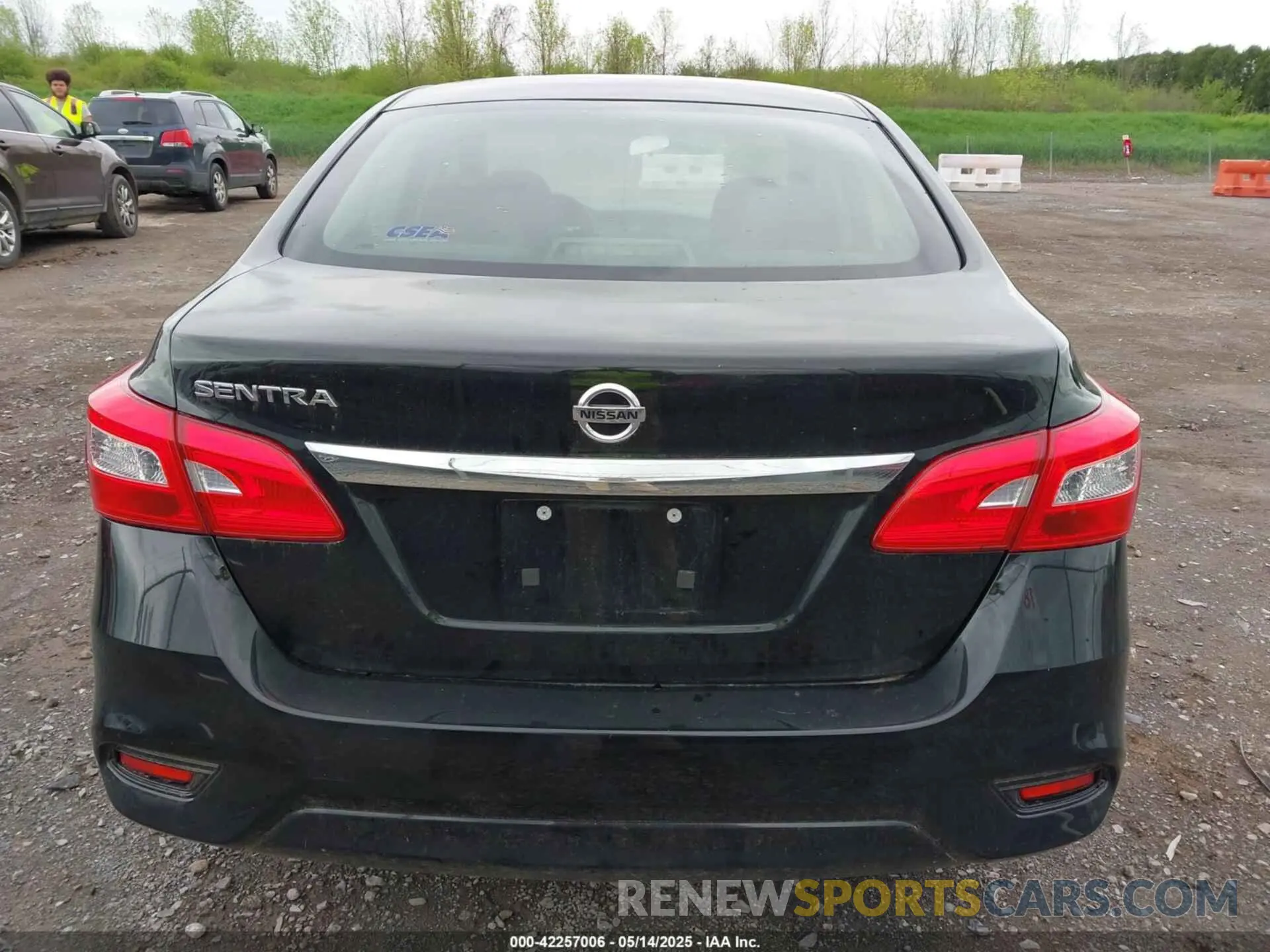 16 fotografías del automóvil dañado 3N1AB7AP4KY363948 NISSAN SENTRA 2019