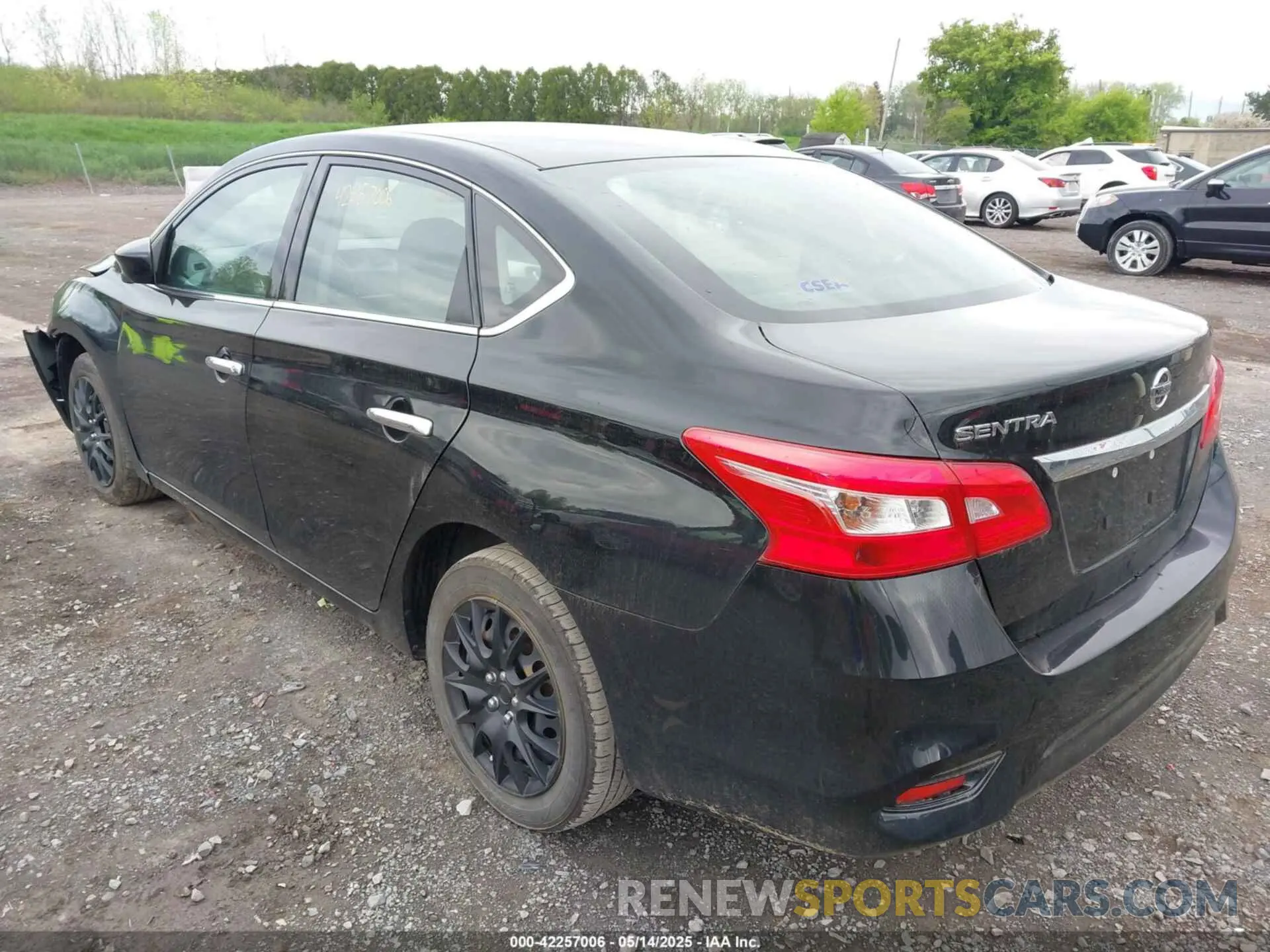 3 fotografías del automóvil dañado 3N1AB7AP4KY363948 NISSAN SENTRA 2019