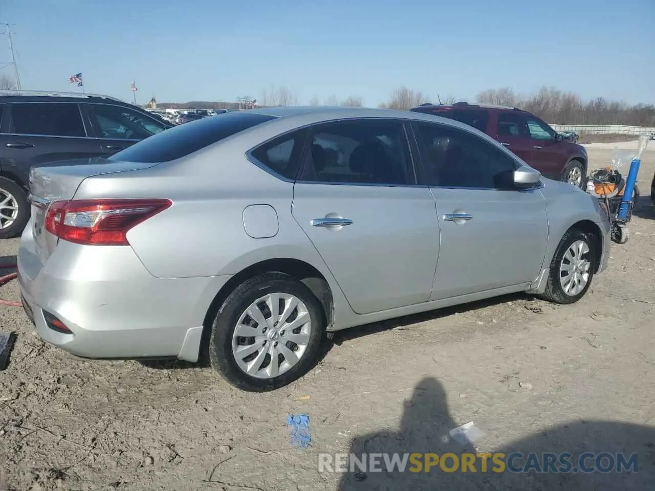 3 fotografías del automóvil dañado 3N1AB7AP4KY382497 NISSAN SENTRA 2019