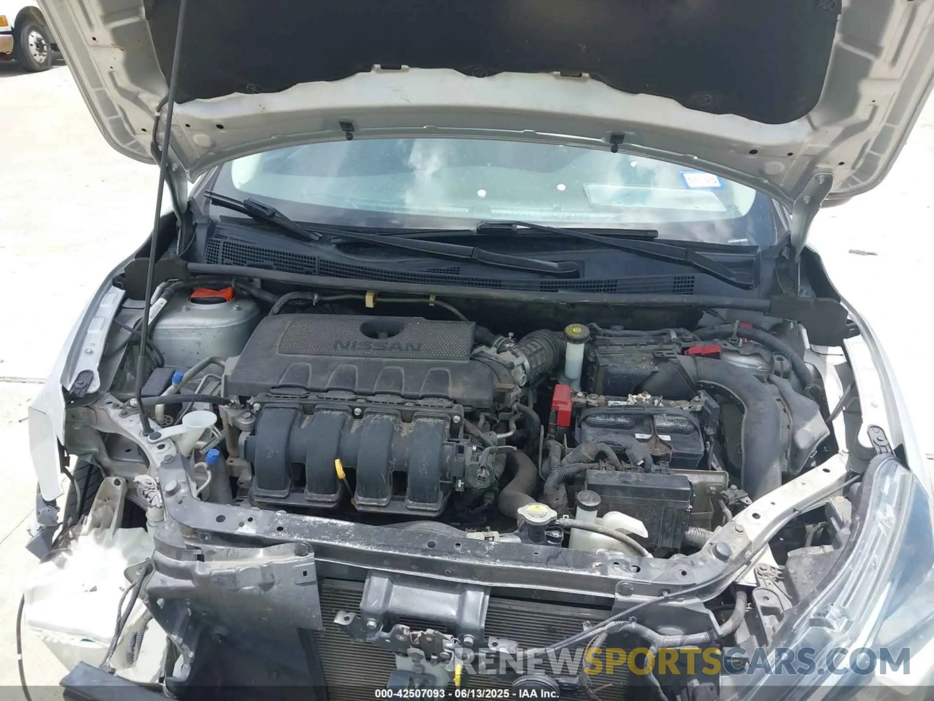 10 fotografías del automóvil dañado 3N1AB7AP4KY388879 NISSAN SENTRA 2019