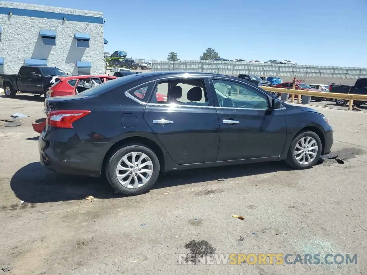 3 fotografías del automóvil dañado 3N1AB7AP4KY399008 NISSAN SENTRA 2019