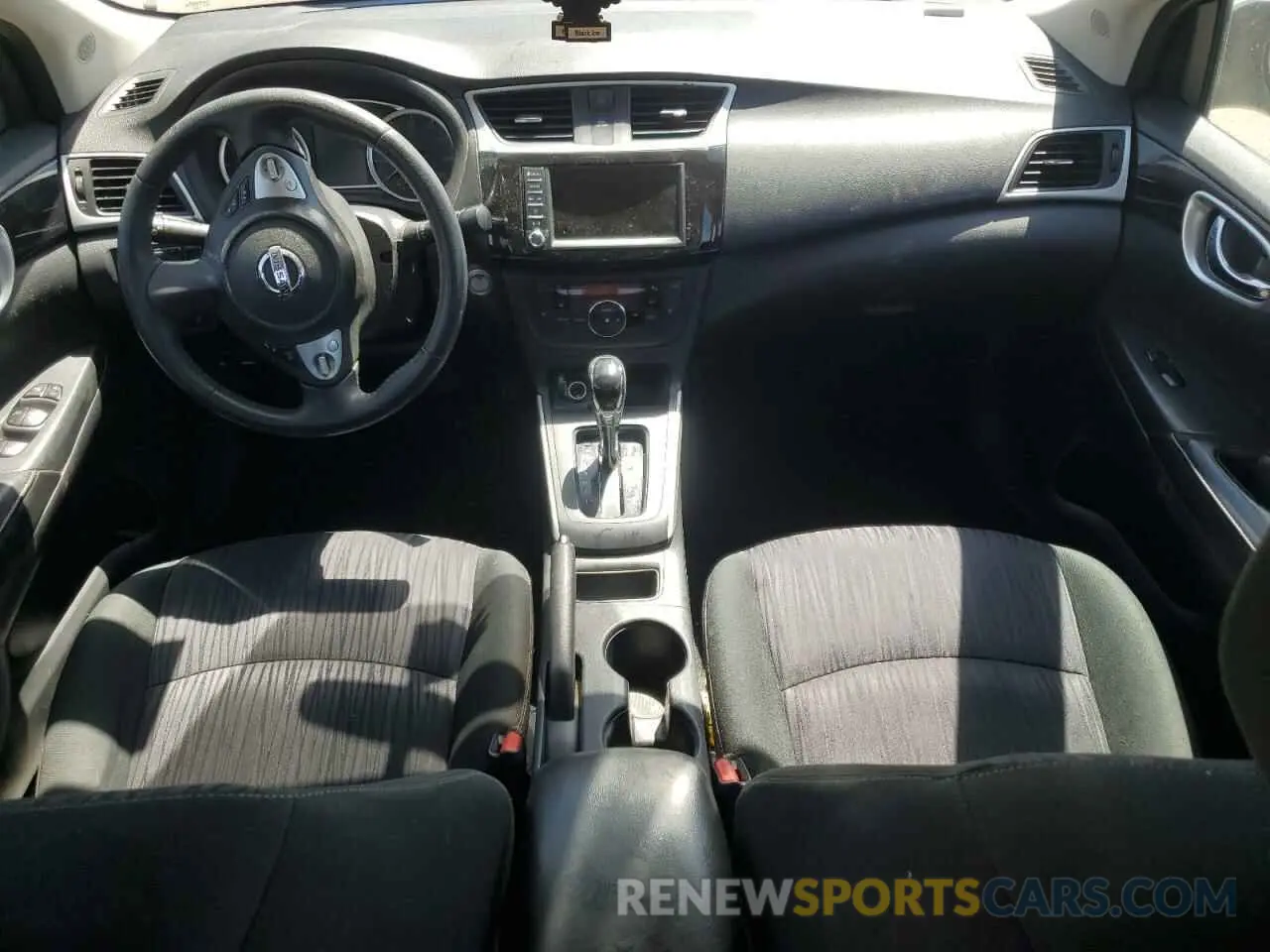 8 fotografías del automóvil dañado 3N1AB7AP4KY399008 NISSAN SENTRA 2019