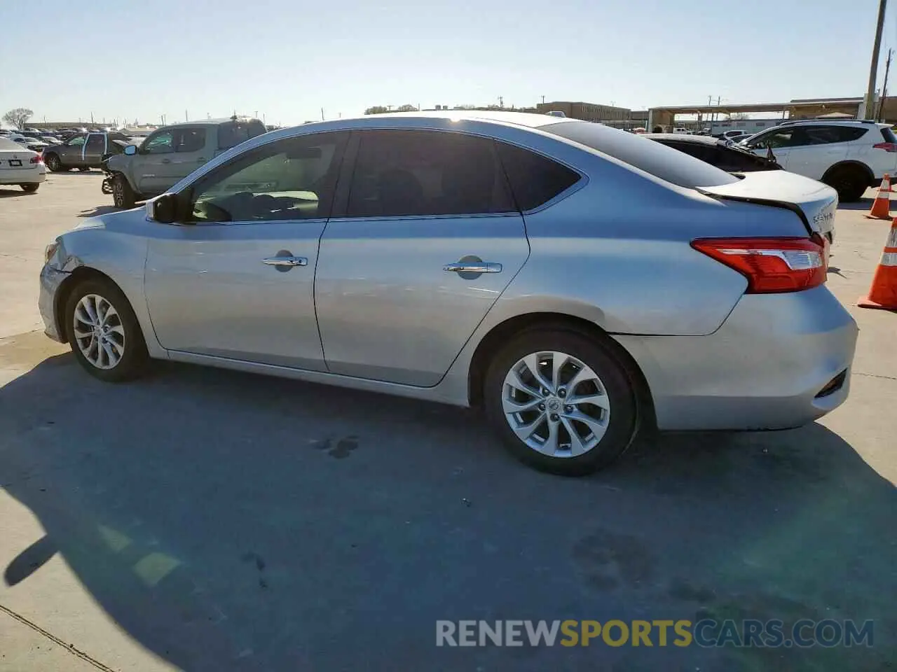 2 fotografías del automóvil dañado 3N1AB7AP4KY407902 NISSAN SENTRA 2019