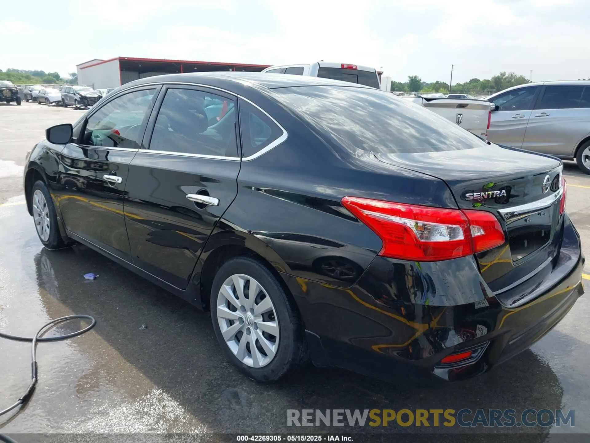 3 fotografías del automóvil dañado 3N1AB7AP4KY425705 NISSAN SENTRA 2019