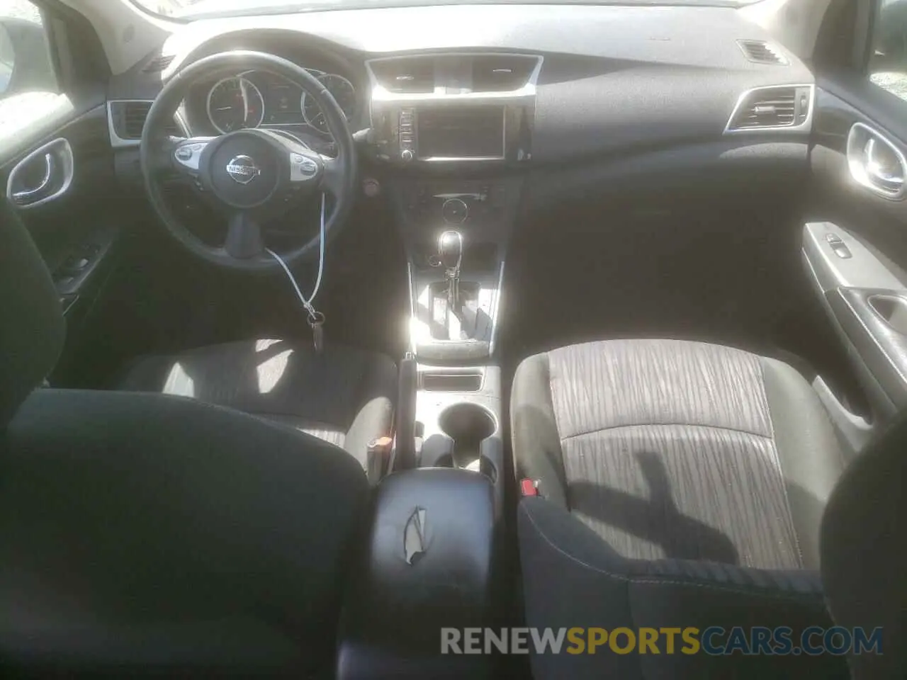 8 fotografías del automóvil dañado 3N1AB7AP4KY434825 NISSAN SENTRA 2019