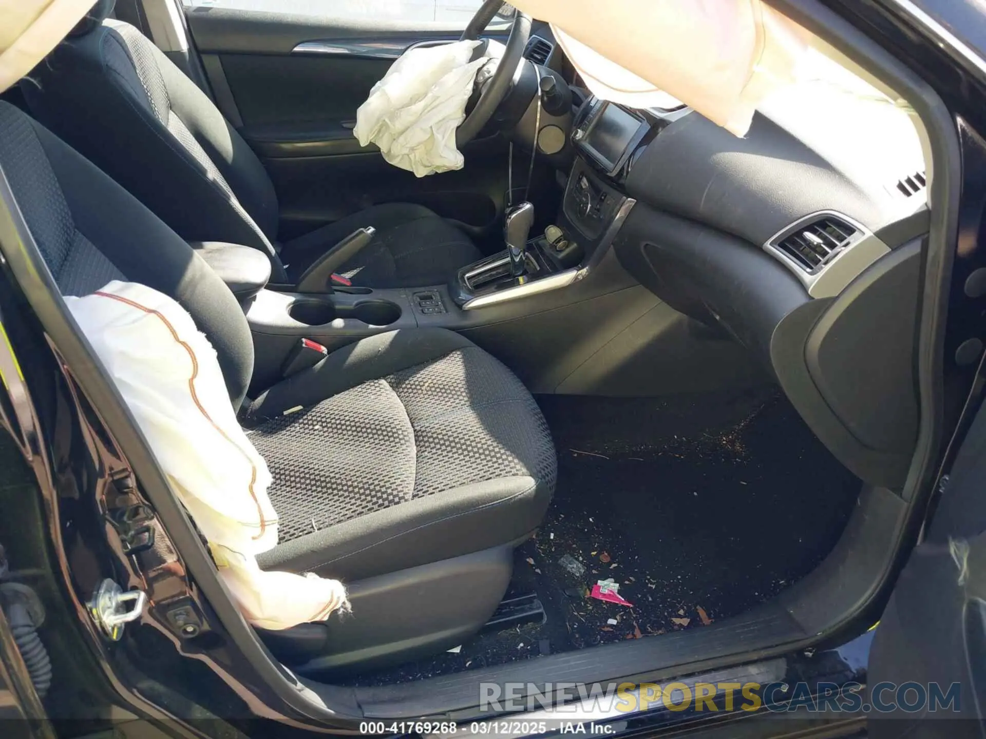 5 fotografías del automóvil dañado 3N1AB7AP4KY443055 NISSAN SENTRA 2019