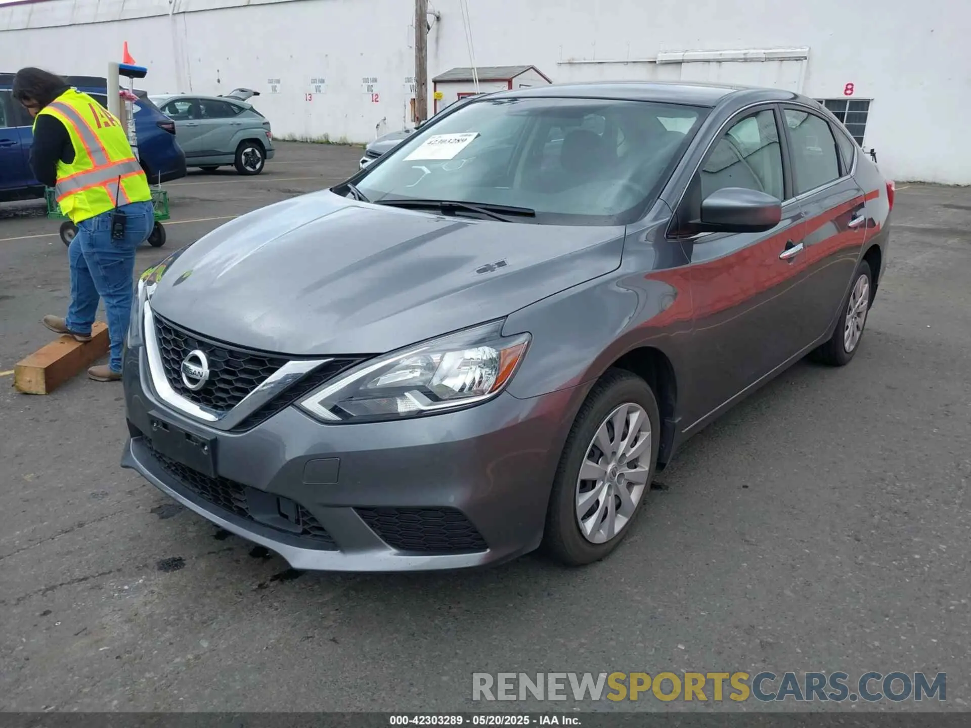 2 fotografías del automóvil dañado 3N1AB7AP4KY456873 NISSAN SENTRA 2019