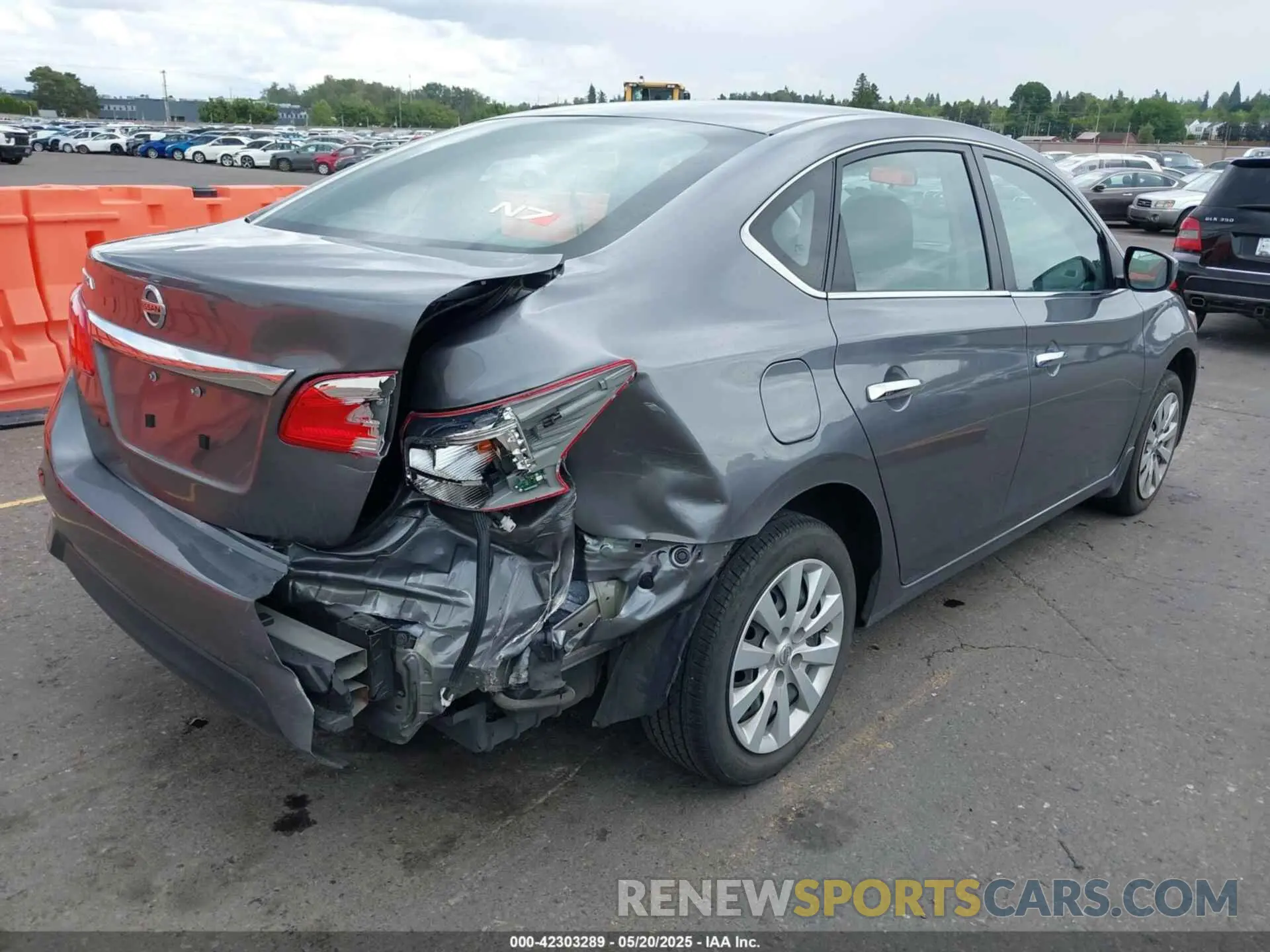 4 fotografías del automóvil dañado 3N1AB7AP4KY456873 NISSAN SENTRA 2019