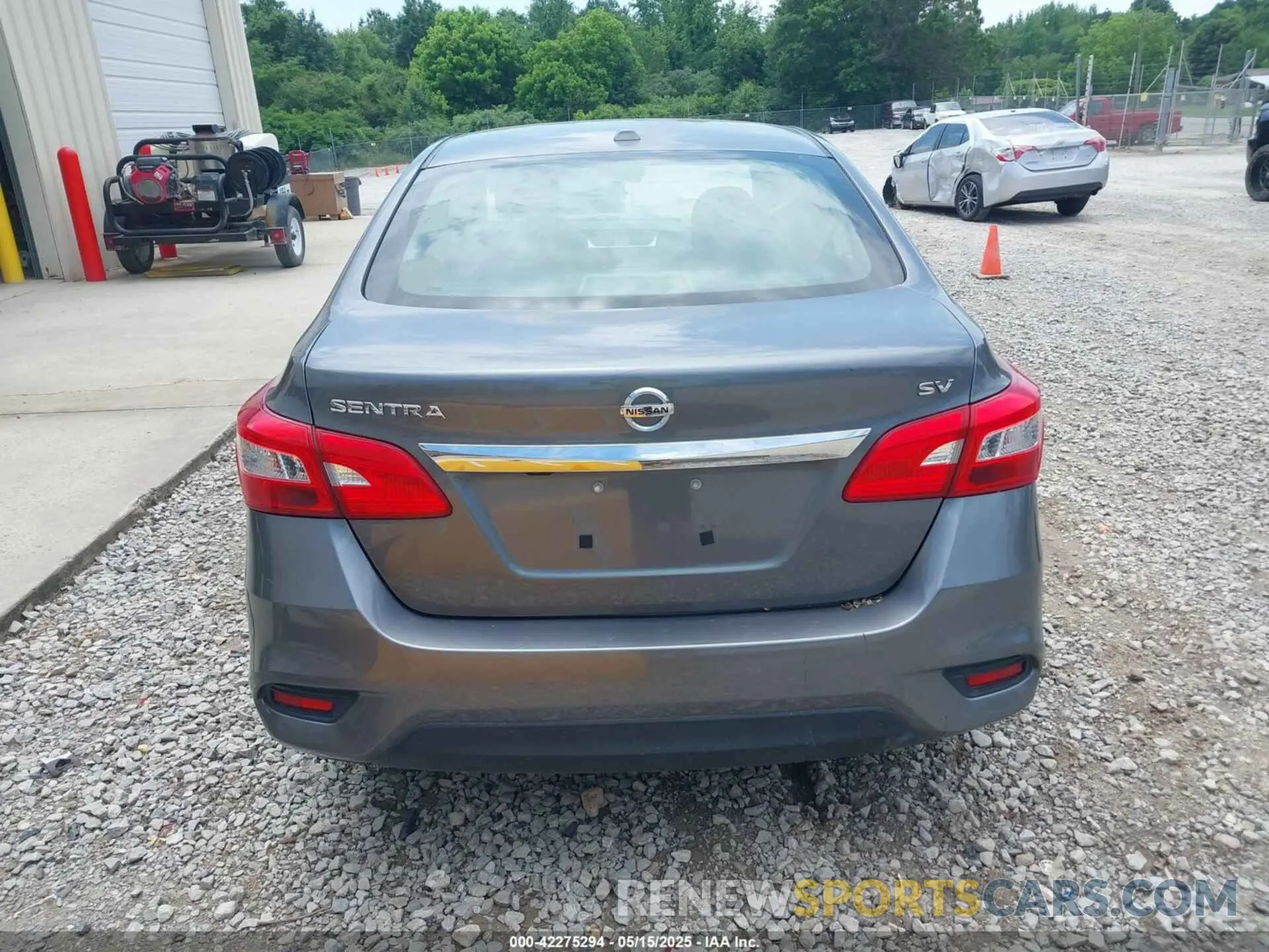 17 fotografías del automóvil dañado 3N1AB7AP5KL608981 NISSAN SENTRA 2019