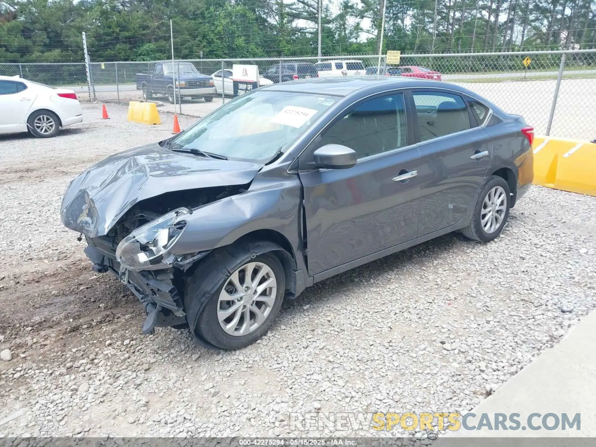 2 fotografías del automóvil dañado 3N1AB7AP5KL608981 NISSAN SENTRA 2019
