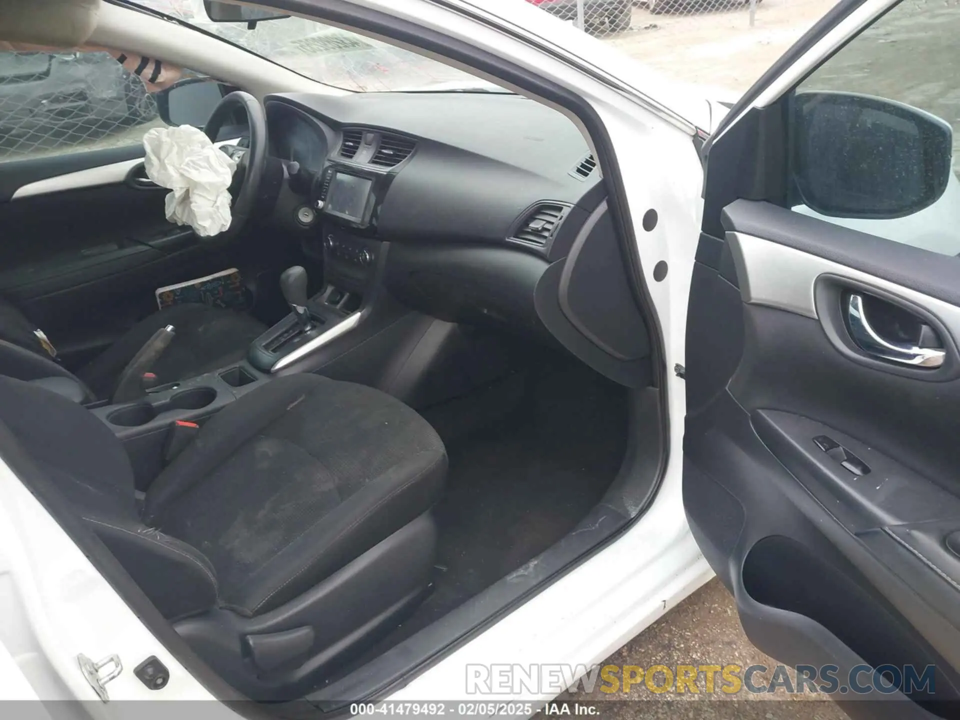 5 fotografías del automóvil dañado 3N1AB7AP5KY203223 NISSAN SENTRA 2019