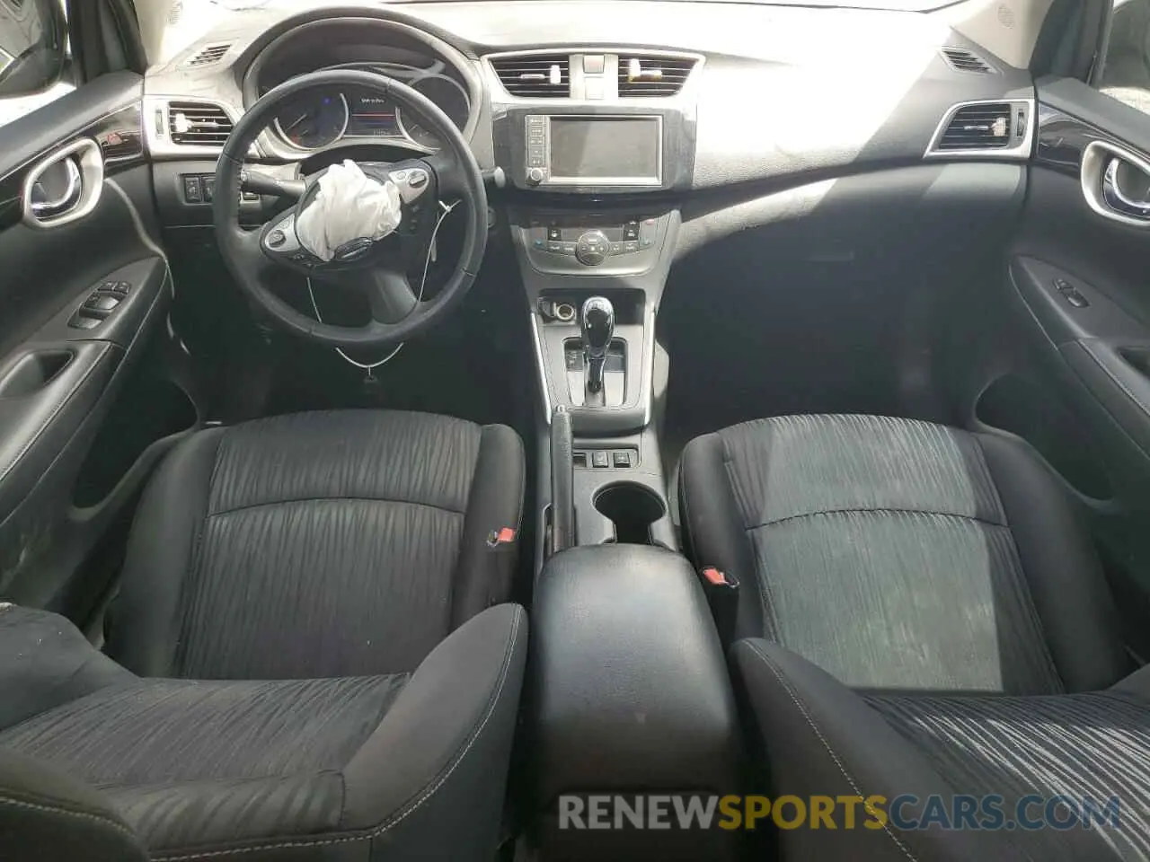 8 fotografías del automóvil dañado 3N1AB7AP5KY221043 NISSAN SENTRA 2019