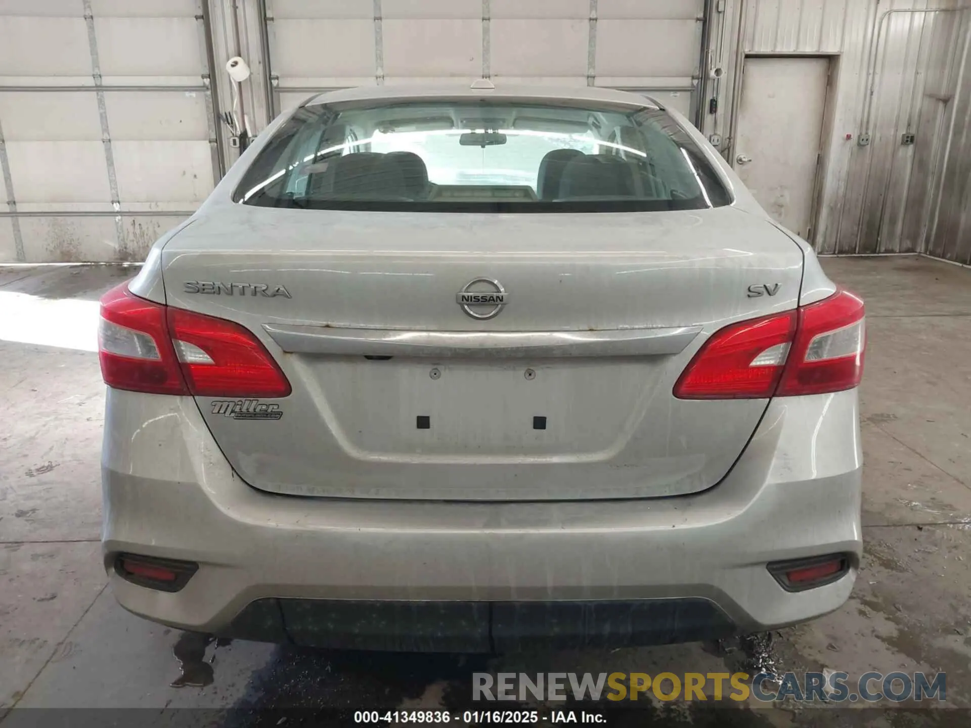17 fotografías del automóvil dañado 3N1AB7AP5KY256696 NISSAN SENTRA 2019