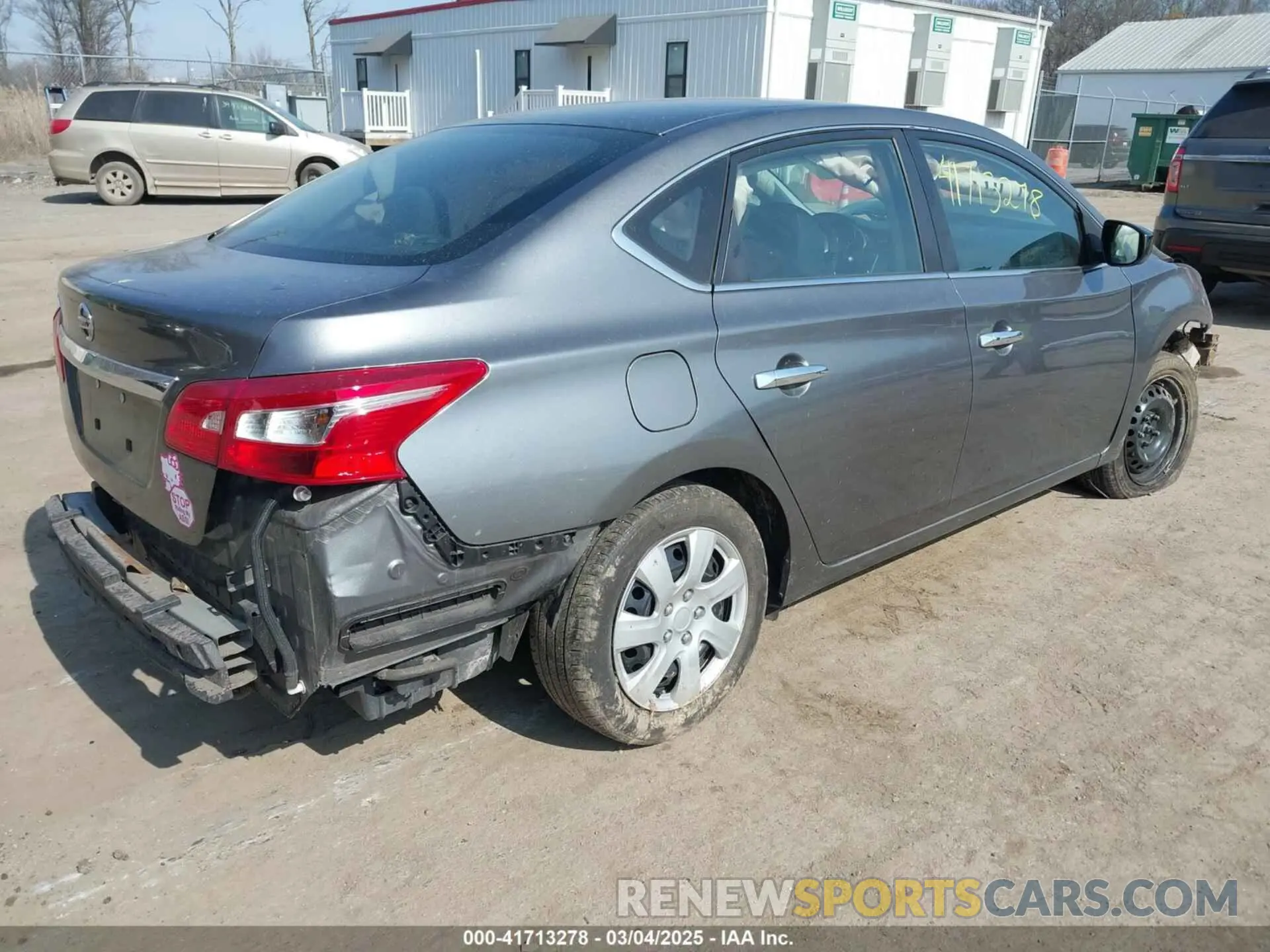 4 fotografías del automóvil dañado 3N1AB7AP5KY258674 NISSAN SENTRA 2019
