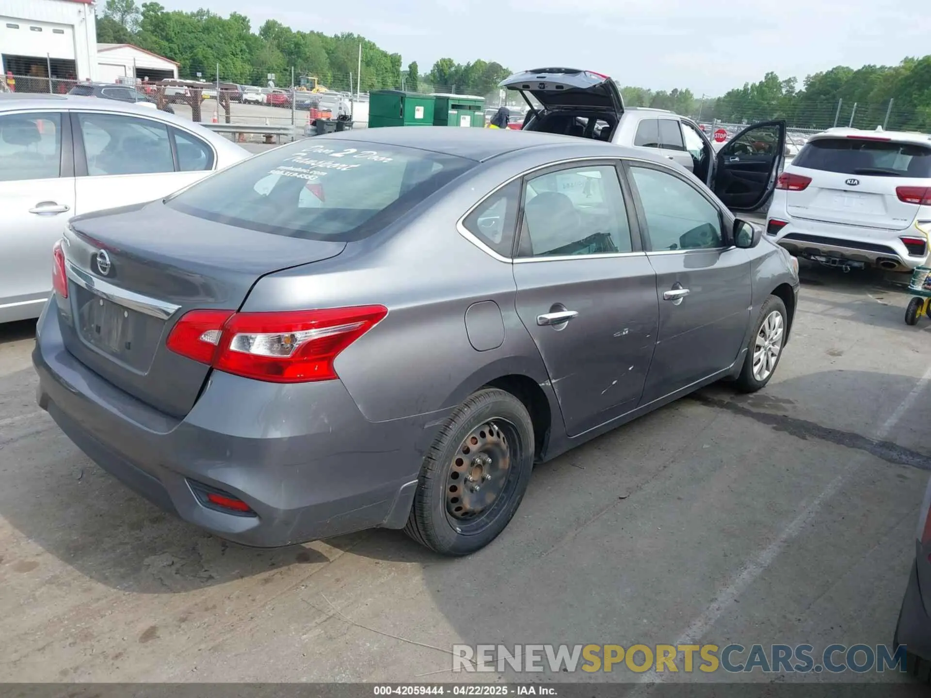 4 fotografías del automóvil dañado 3N1AB7AP5KY259422 NISSAN SENTRA 2019