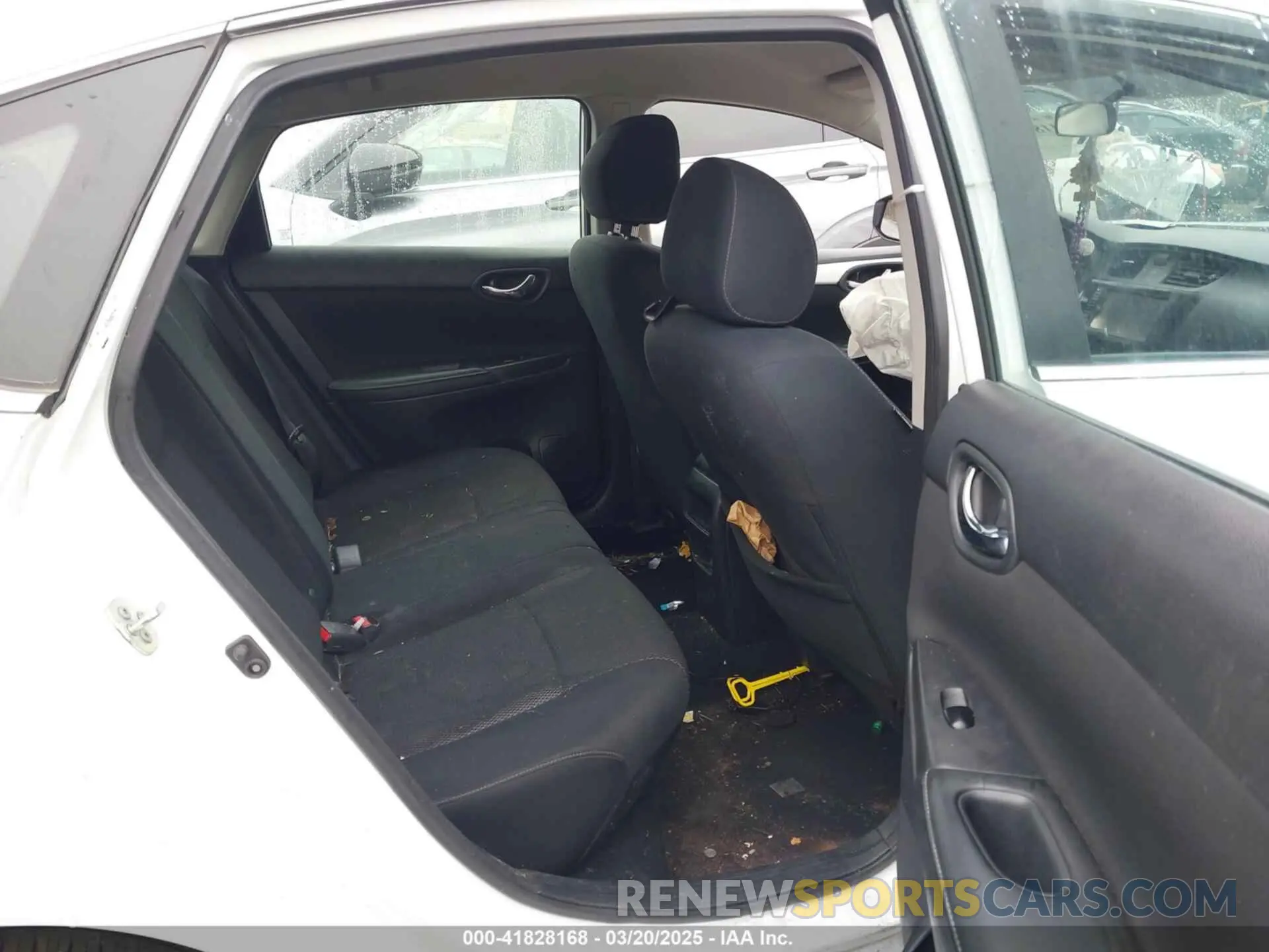 8 fotografías del automóvil dañado 3N1AB7AP5KY304763 NISSAN SENTRA 2019