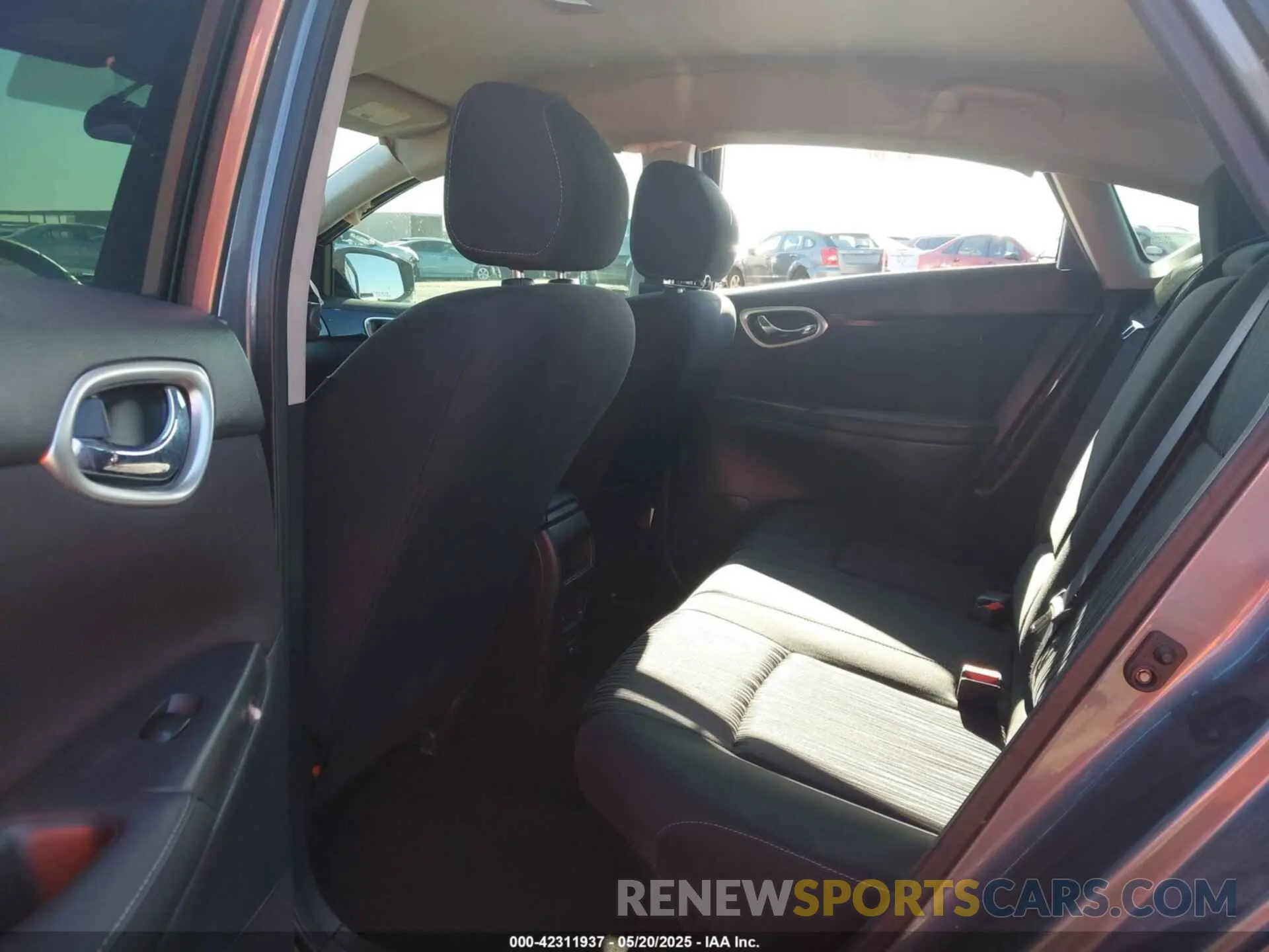 8 fotografías del automóvil dañado 3N1AB7AP5KY312085 NISSAN SENTRA 2019