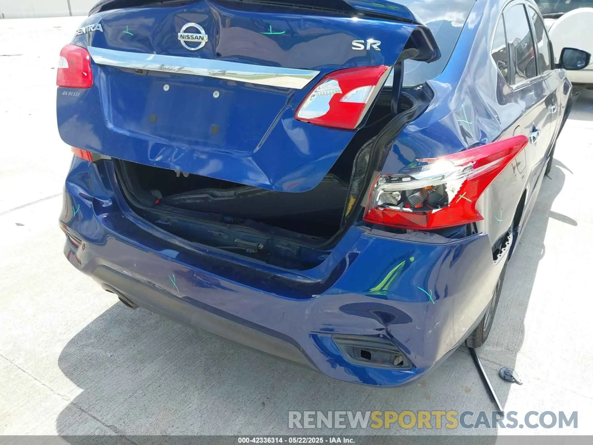 17 fotografías del automóvil dañado 3N1AB7AP5KY312121 NISSAN SENTRA 2019