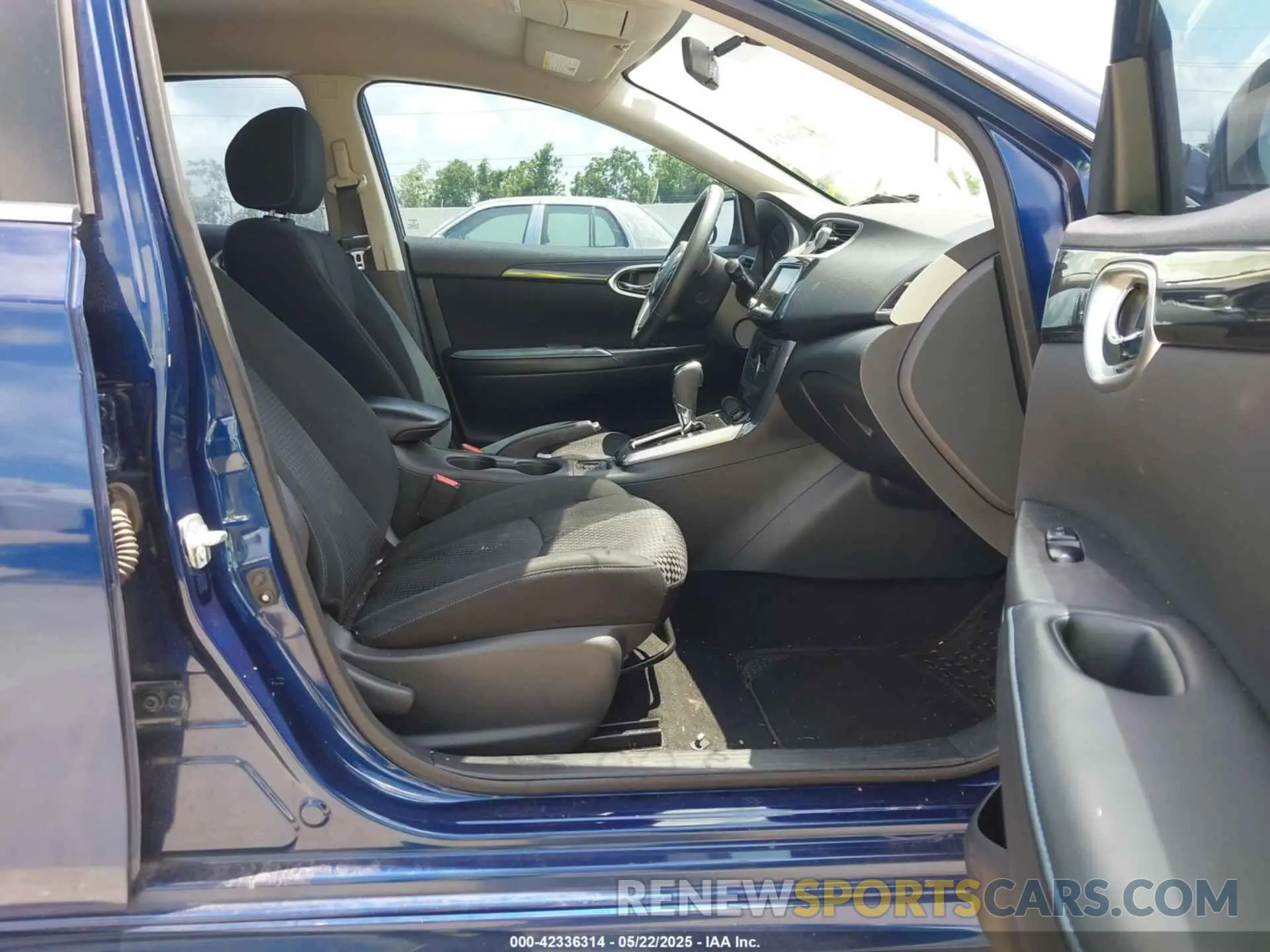 5 fotografías del automóvil dañado 3N1AB7AP5KY312121 NISSAN SENTRA 2019