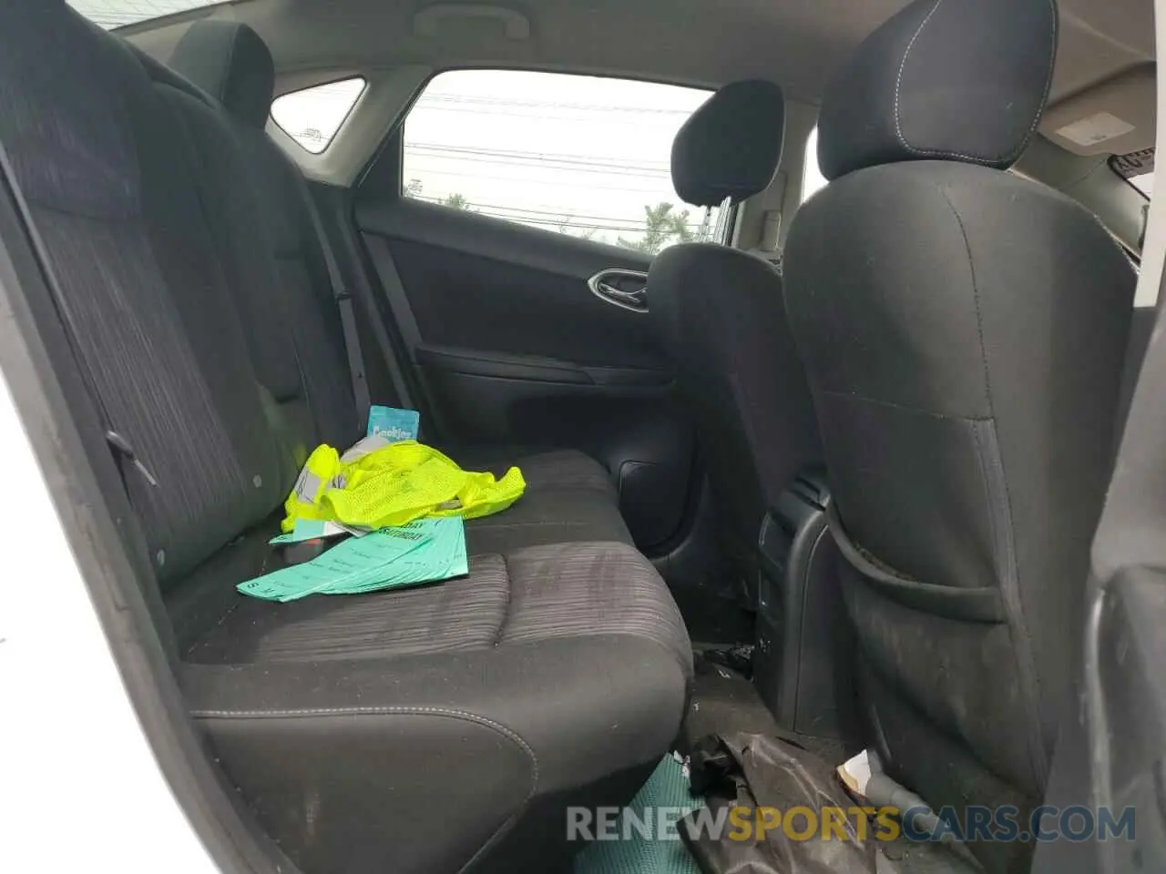 10 fotografías del automóvil dañado 3N1AB7AP5KY335916 NISSAN SENTRA 2019