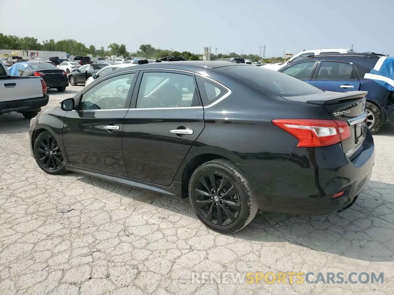 2 fotografías del automóvil dañado 3N1AB7AP5KY344311 NISSAN SENTRA 2019