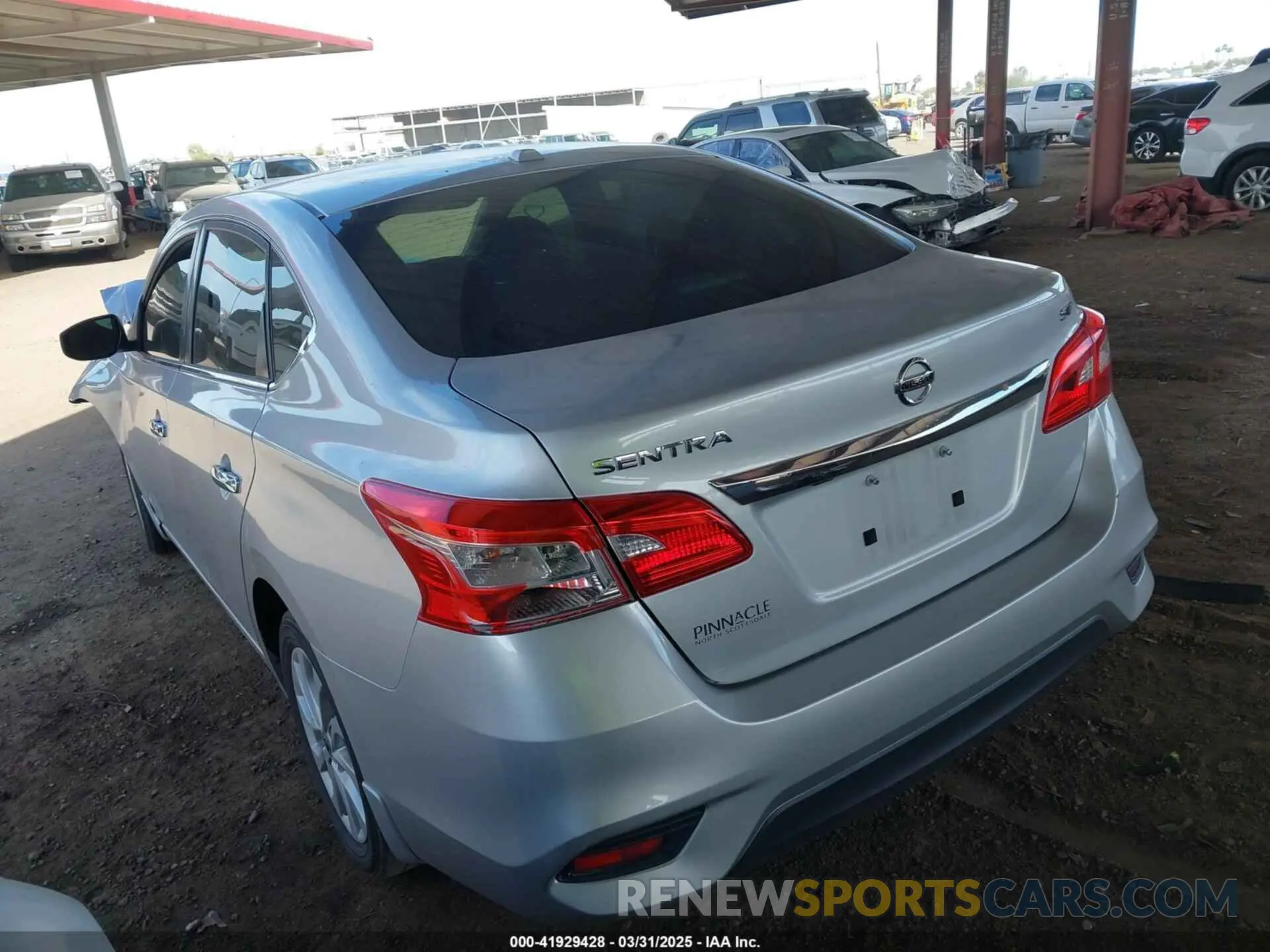 3 fotografías del automóvil dañado 3N1AB7AP5KY392360 NISSAN SENTRA 2019