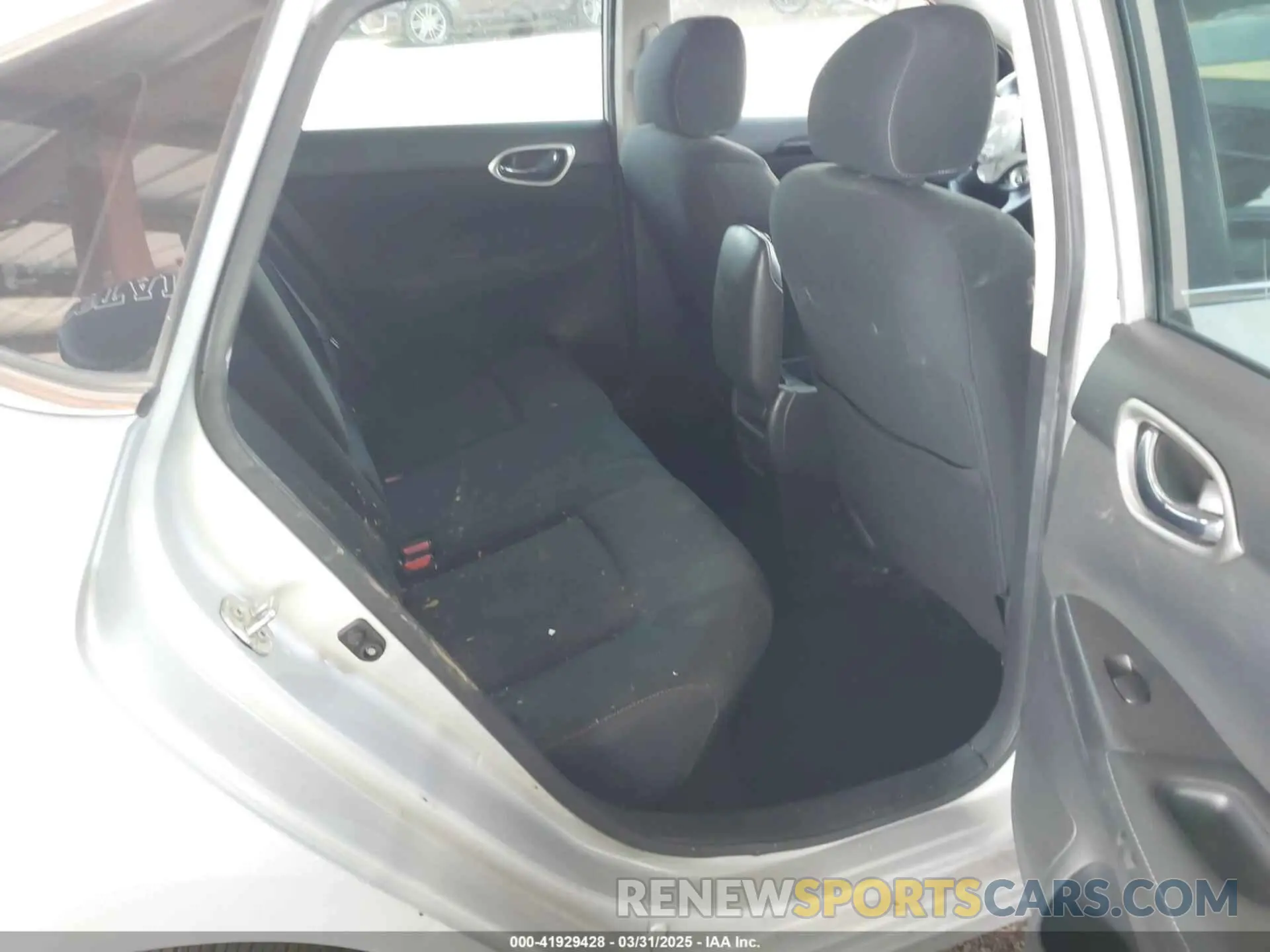 8 fotografías del automóvil dañado 3N1AB7AP5KY392360 NISSAN SENTRA 2019