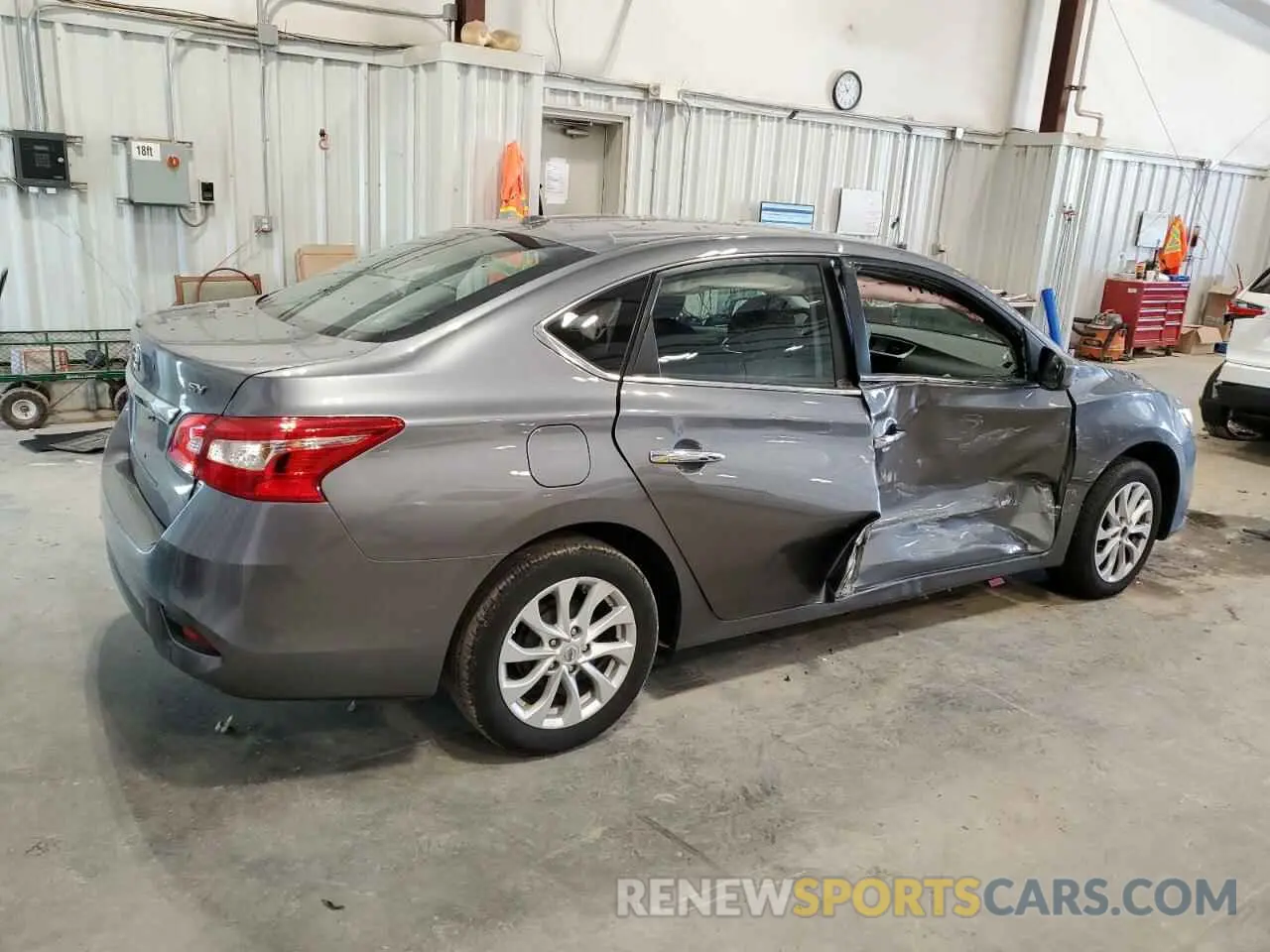 3 fotografías del automóvil dañado 3N1AB7AP5KY413076 NISSAN SENTRA 2019