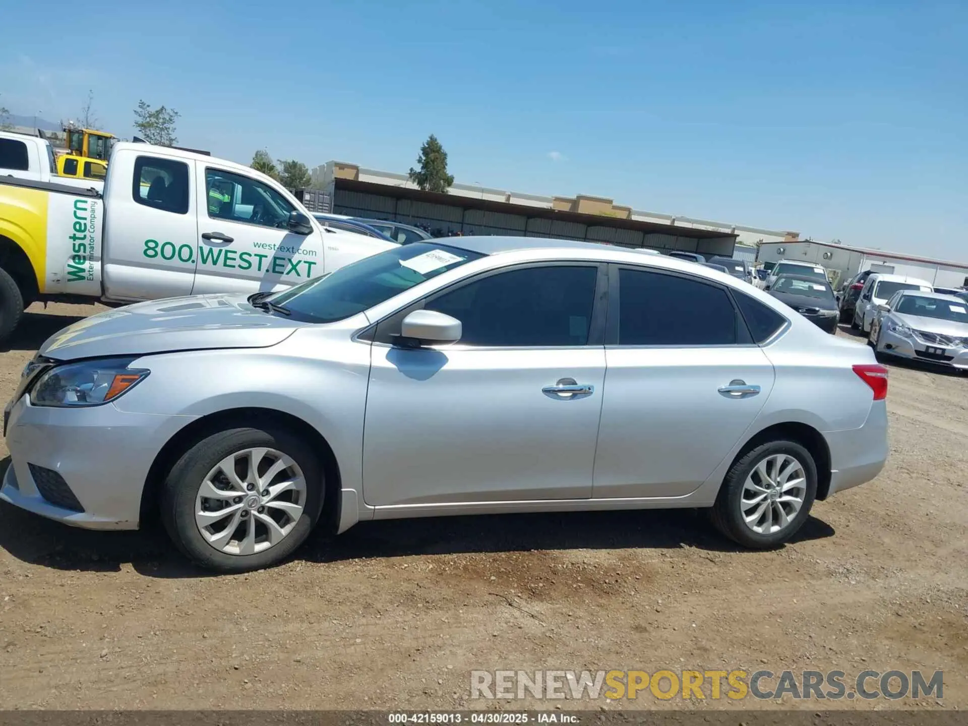14 fotografías del automóvil dañado 3N1AB7AP5KY424580 NISSAN SENTRA 2019