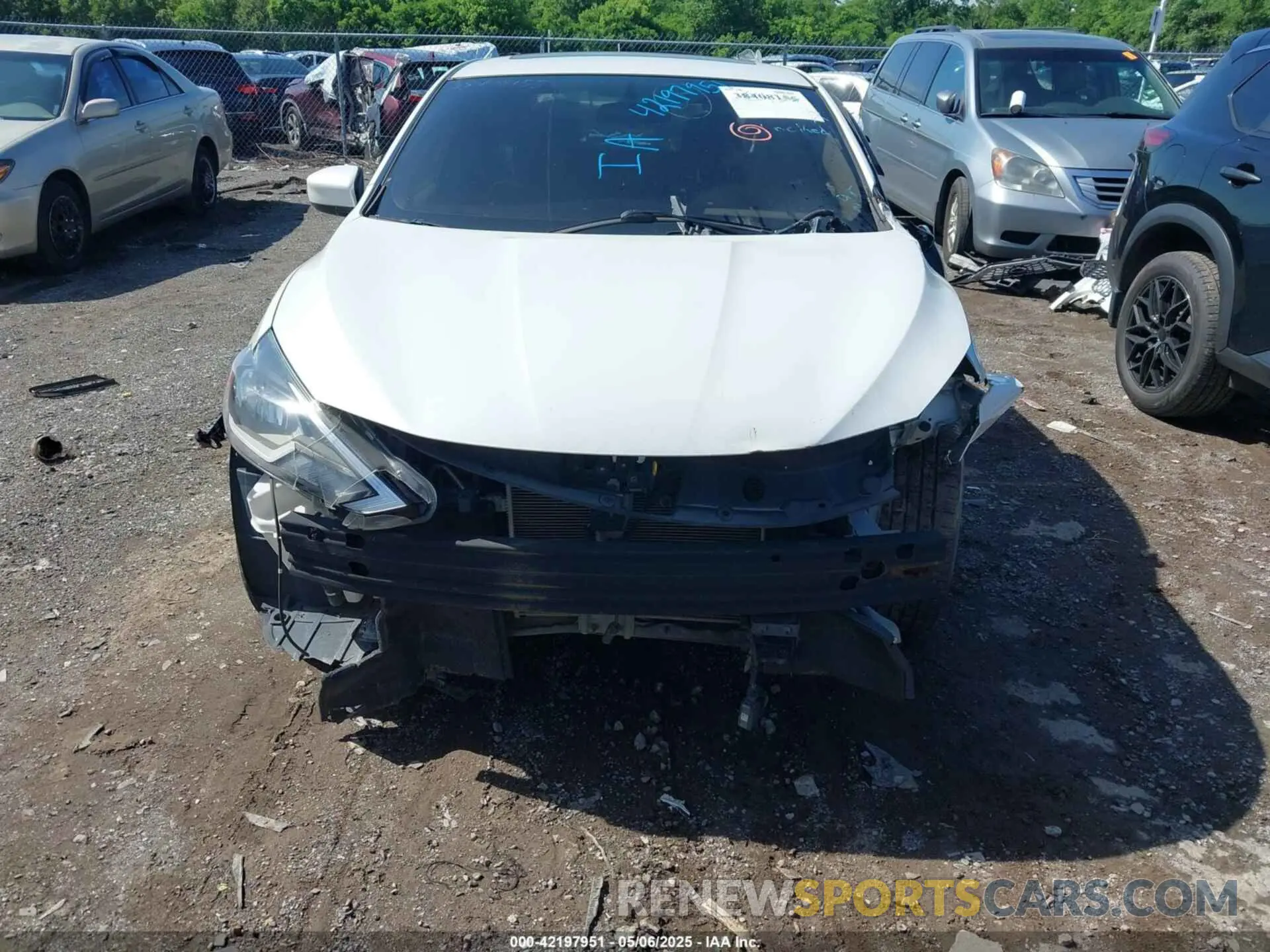 13 fotografías del automóvil dañado 3N1AB7AP5KY455635 NISSAN SENTRA 2019