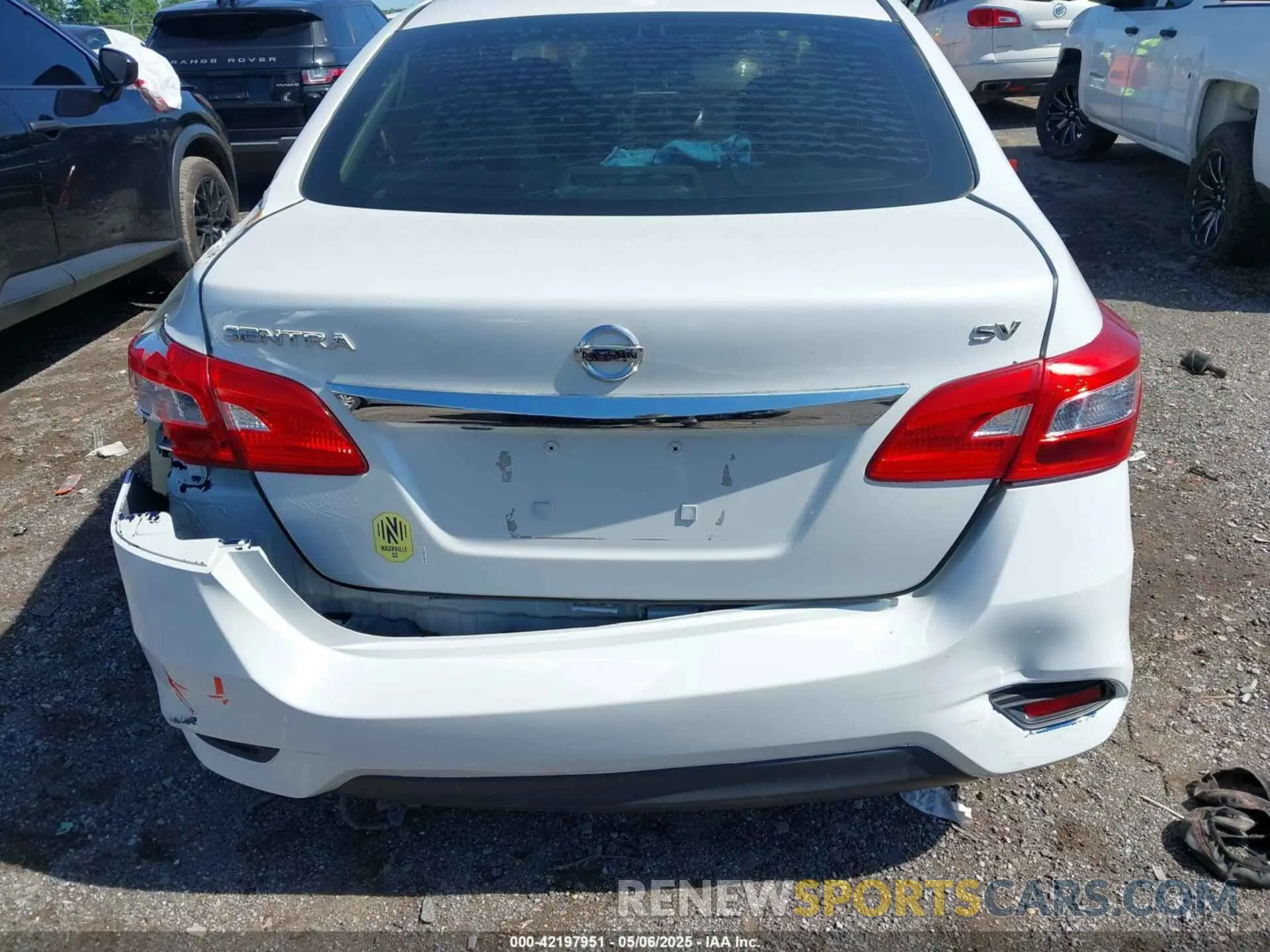 17 fotografías del automóvil dañado 3N1AB7AP5KY455635 NISSAN SENTRA 2019
