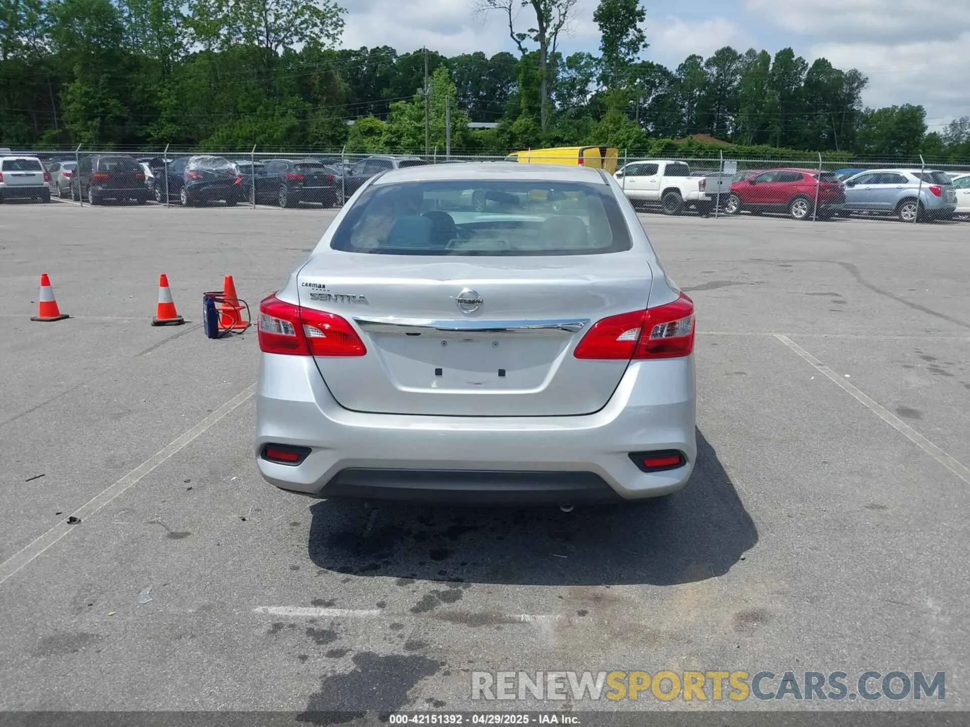 15 fotografías del automóvil dañado 3N1AB7AP6KY205658 NISSAN SENTRA 2019