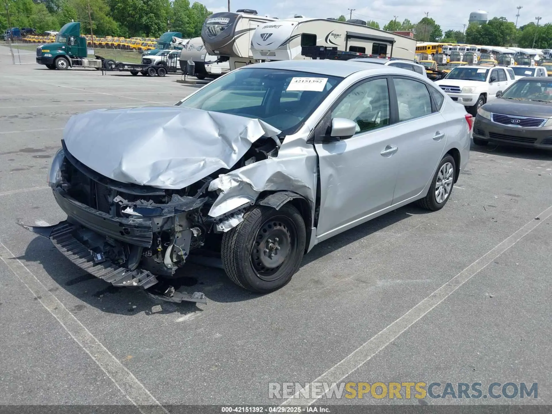 2 fotografías del automóvil dañado 3N1AB7AP6KY205658 NISSAN SENTRA 2019