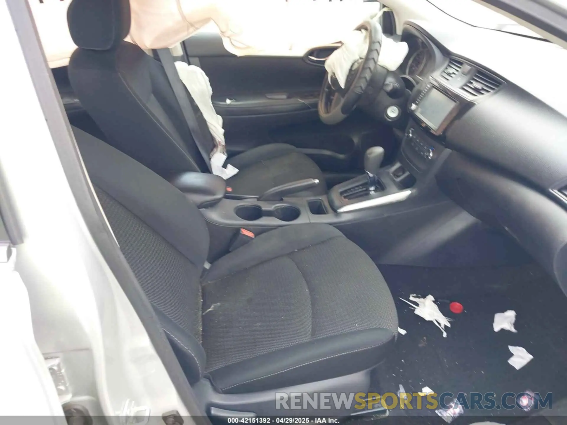 5 fotografías del automóvil dañado 3N1AB7AP6KY205658 NISSAN SENTRA 2019